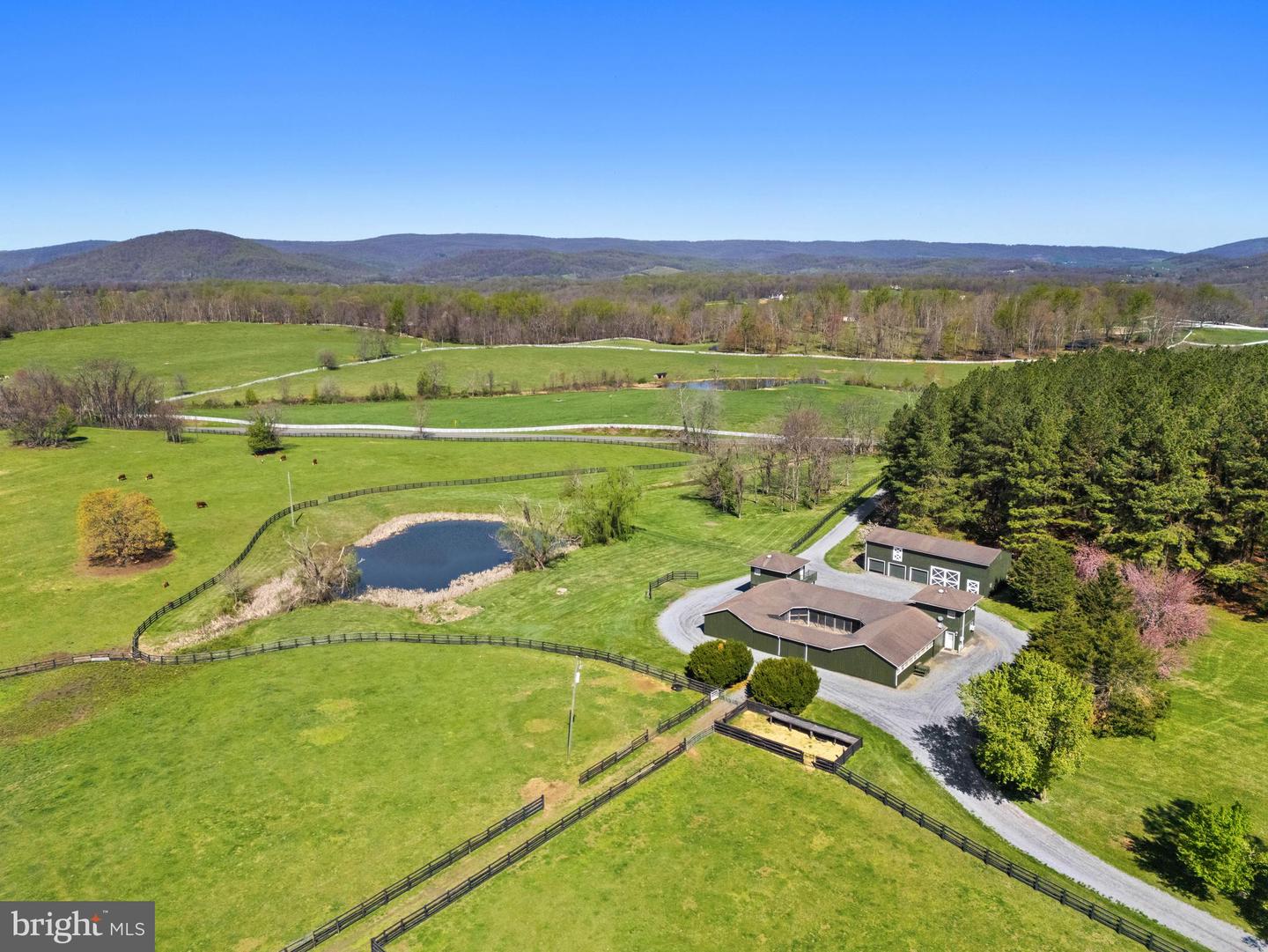 3252 WINCHESTER RD, DELAPLANE, Virginia 20144, 4 Bedrooms Bedrooms, ,5 BathroomsBathrooms,Residential,For Sale,3252 WINCHESTER RD,VAFQ2019664 MLS # VAFQ2019664