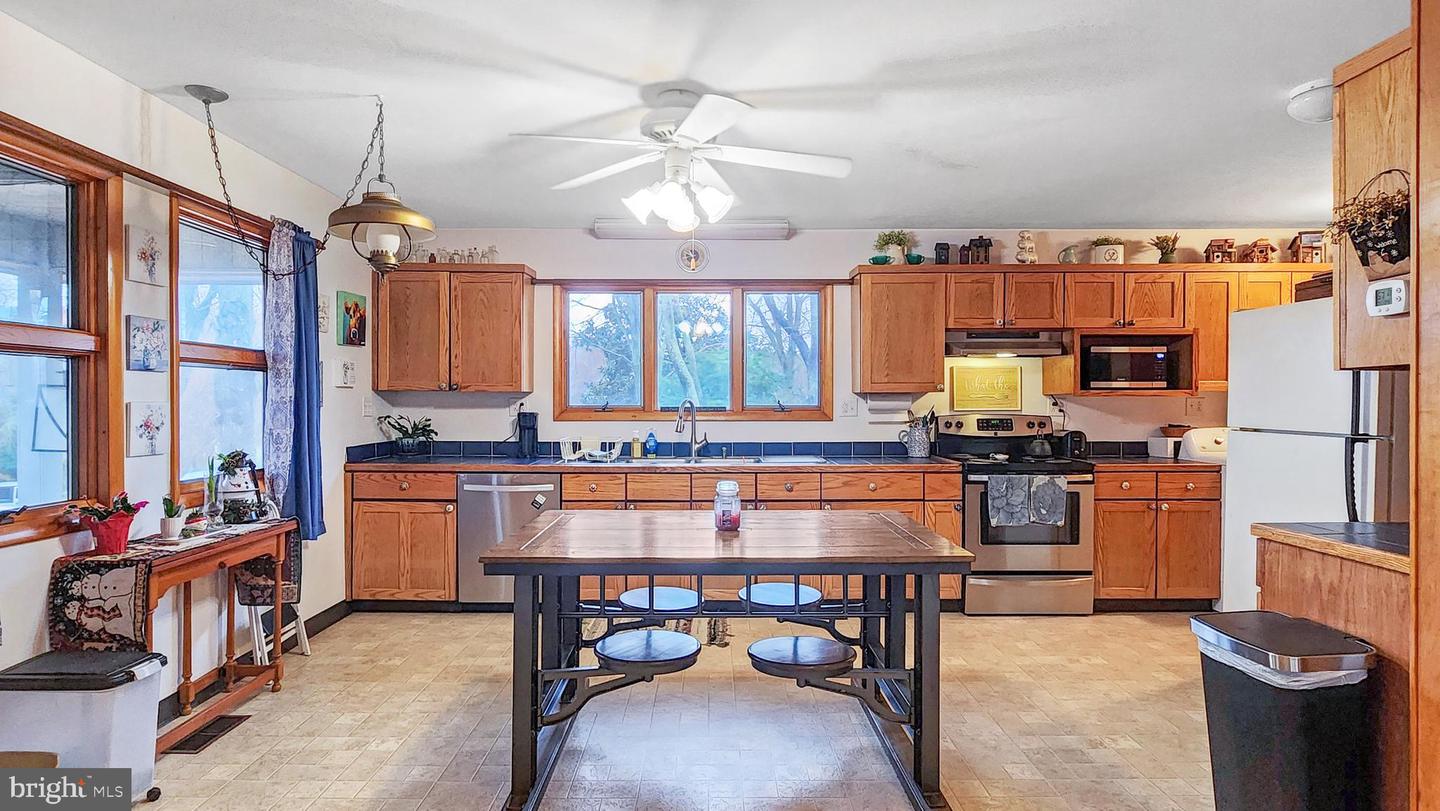 26355 MOUNT NEBO RD, ONANCOCK, Virginia 23417, 3 Bedrooms Bedrooms, ,2 BathroomsBathrooms,Residential,For Sale,26355 MOUNT NEBO RD,VAAC2002428 MLS # VAAC2002428