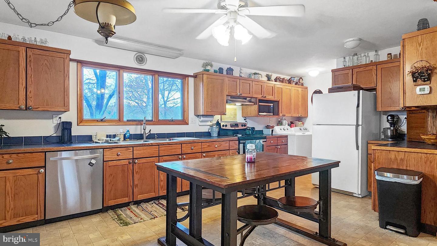 26355 MOUNT NEBO RD, ONANCOCK, Virginia 23417, 3 Bedrooms Bedrooms, ,2 BathroomsBathrooms,Residential,For Sale,26355 MOUNT NEBO RD,VAAC2002428 MLS # VAAC2002428