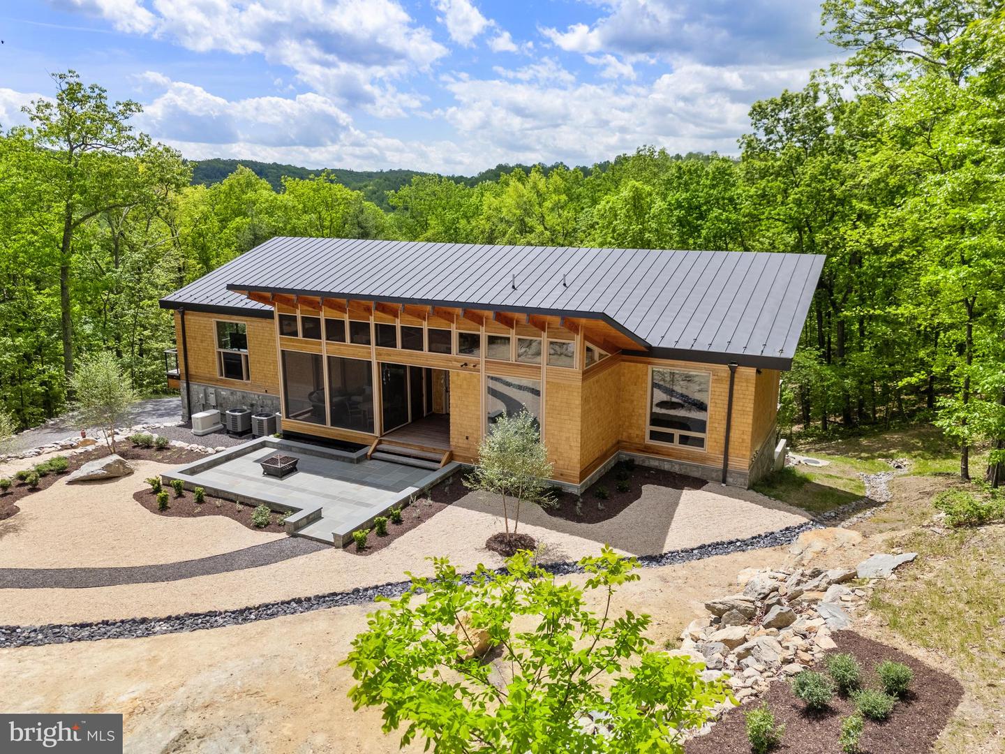 559 BESSIE BELL MOUNTAIN RD, CASTLETON, Virginia 22716, 3 Bedrooms Bedrooms, ,2 BathroomsBathrooms,Residential,For Sale,559 BESSIE BELL MOUNTAIN RD,VARP2002080 MLS # VARP2002080 559 BESSIE BELL MOUNTAIN RD, CASTLETON, Virginia 22716, 3 Bedrooms Bedrooms, ,2 BathroomsBathrooms,Residential,For Sale,559 BESSIE BELL MOUNTAIN RD,VARP2002080 MLS # VARP2002080