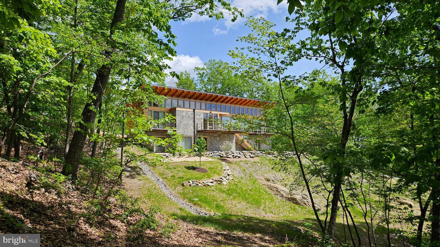 559 BESSIE BELL MOUNTAIN RD, CASTLETON, Virginia 22716, 3 Bedrooms Bedrooms, ,2 BathroomsBathrooms,Residential,For Sale,559 BESSIE BELL MOUNTAIN RD,VARP2002080 MLS # VARP2002080 559 BESSIE BELL MOUNTAIN RD, CASTLETON, Virginia 22716, 3 Bedrooms Bedrooms, ,2 BathroomsBathrooms,Residential,For Sale,559 BESSIE BELL MOUNTAIN RD,VARP2002080 MLS # VARP2002080