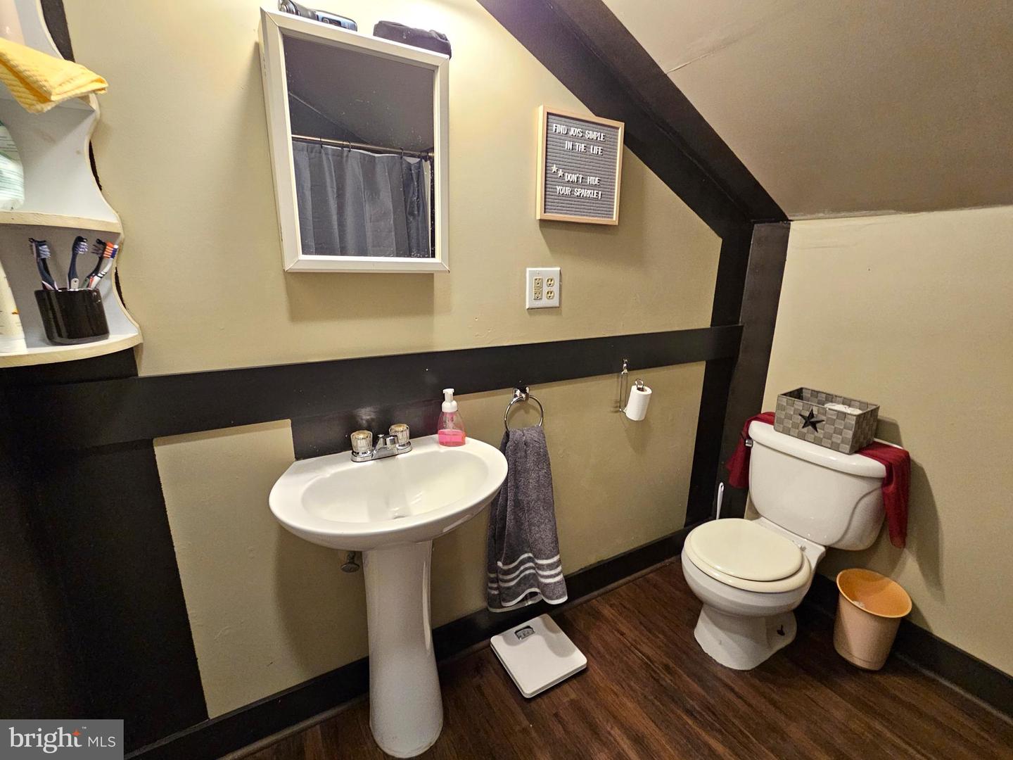 3814 S CONSTITUTION RTE, DILLWYN, Virginia 23936, 3 Bedrooms Bedrooms, 6 Rooms Rooms,1 BathroomBathrooms,Residential,For Sale,3814 S CONSTITUTION RTE,VABH2000250 MLS # VABH2000250