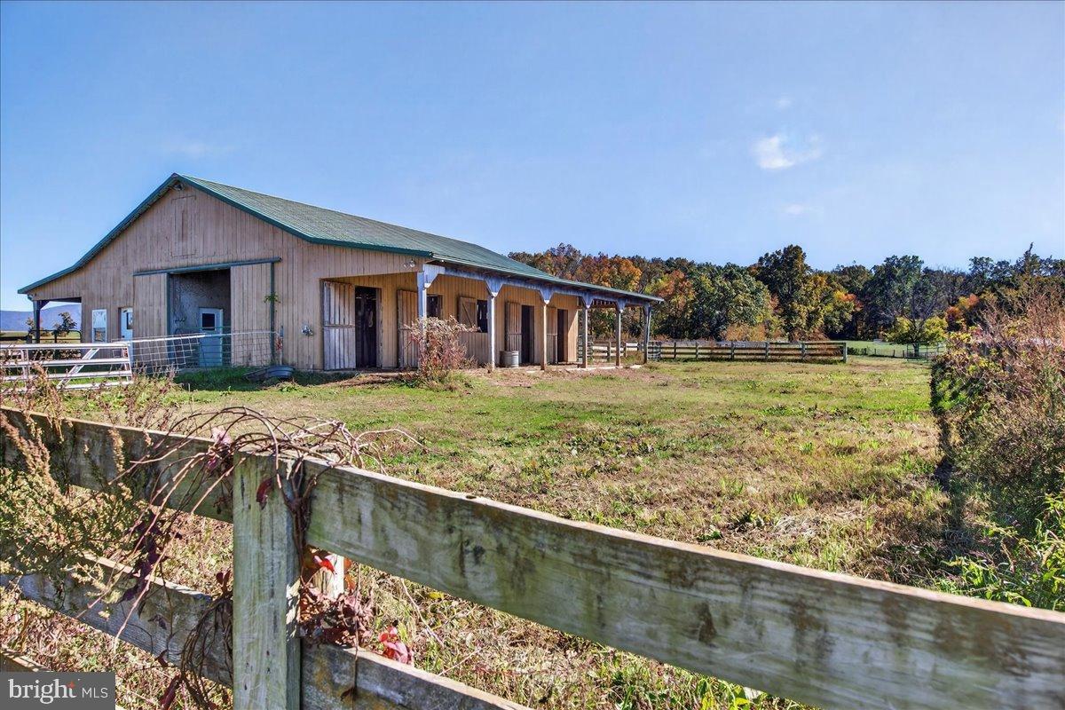 239 MT CARMEL RD, LURAY, Virginia 22835, 5 Bedrooms Bedrooms, ,3 BathroomsBathrooms,Residential,For Sale,239 MT CARMEL RD,VAPA2005616 MLS # VAPA2005616