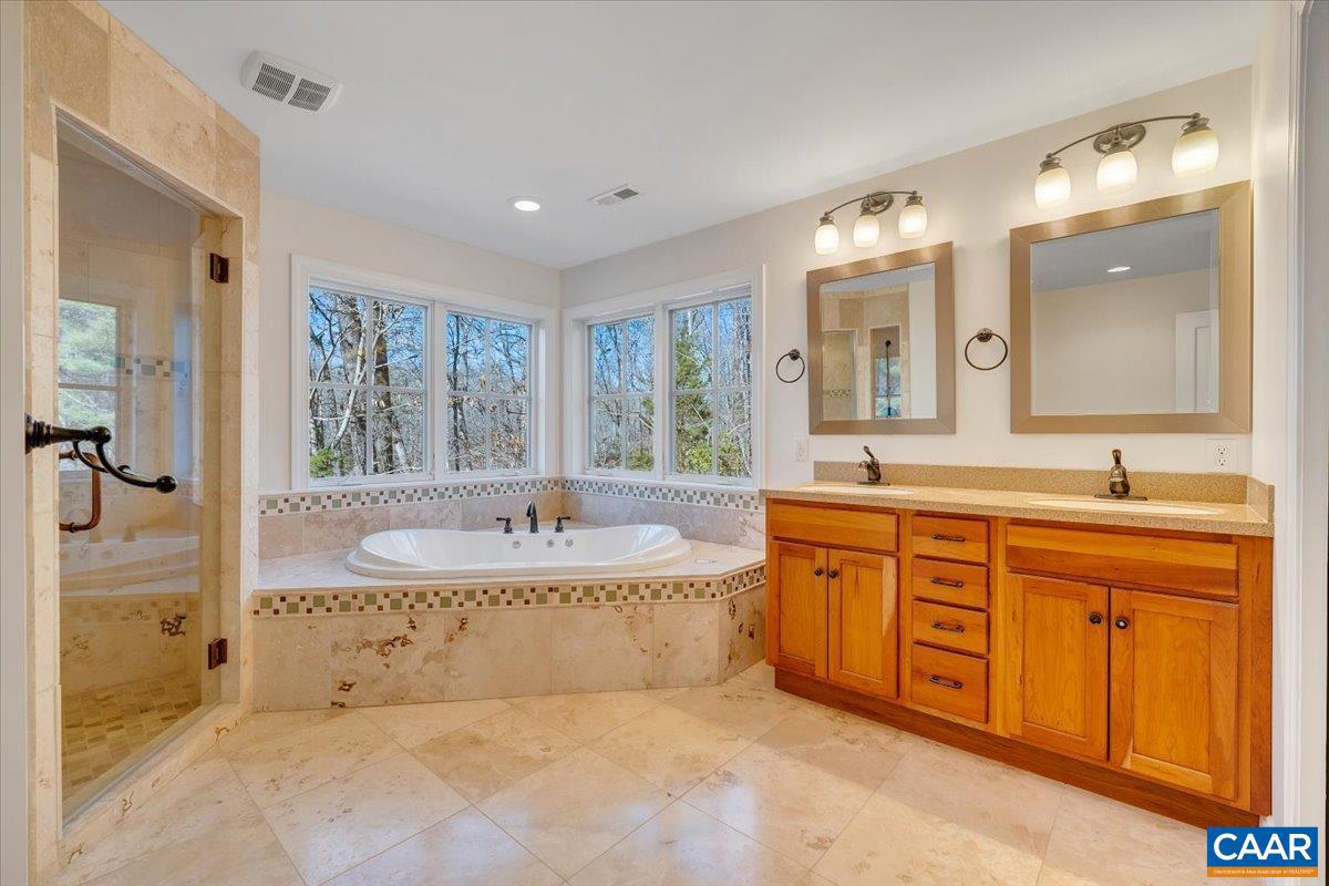 780 DRY BRIDGE RD, FARMVILLE, Virginia 23901, 3 Bedrooms Bedrooms, ,3 BathroomsBathrooms,Residential,For Sale,780 DRY BRIDGE RD,671931 MLS # 671931 780 DRY BRIDGE RD, FARMVILLE, Virginia 23901, 3 Bedrooms Bedrooms, ,3 BathroomsBathrooms,Residential,For Sale,780 DRY BRIDGE RD,671931 MLS # 671931