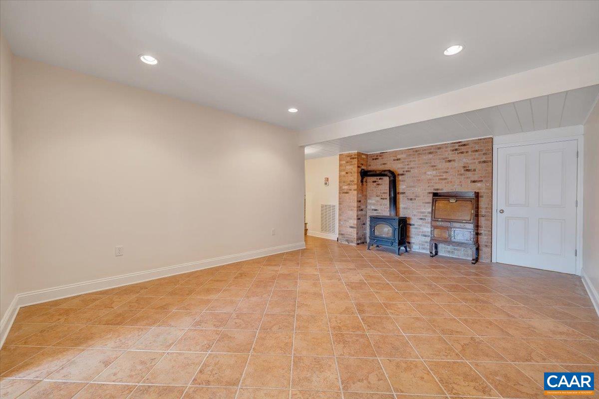 780 DRY BRIDGE RD, FARMVILLE, Virginia 23901, 3 Bedrooms Bedrooms, ,3 BathroomsBathrooms,Residential,For Sale,780 DRY BRIDGE RD,671931 MLS # 671931 780 DRY BRIDGE RD, FARMVILLE, Virginia 23901, 3 Bedrooms Bedrooms, ,3 BathroomsBathrooms,Residential,For Sale,780 DRY BRIDGE RD,671931 MLS # 671931