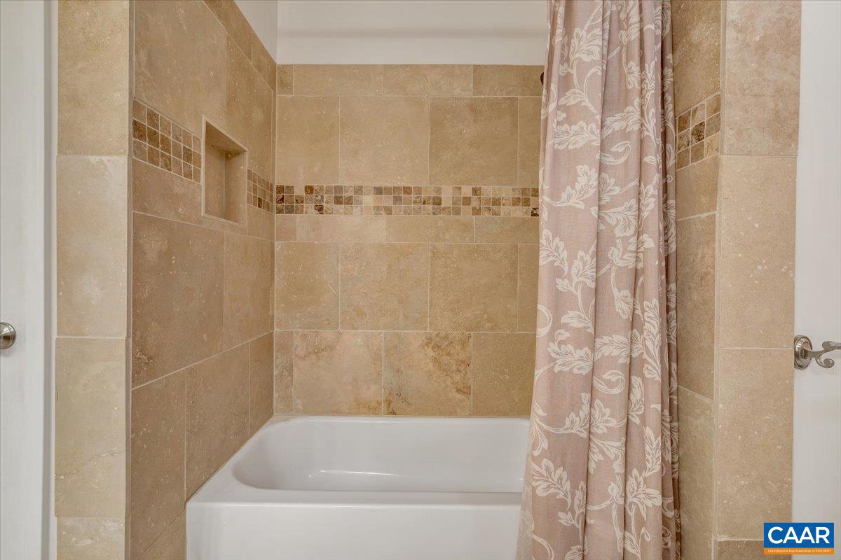 780 DRY BRIDGE RD, FARMVILLE, Virginia 23901, 3 Bedrooms Bedrooms, ,3 BathroomsBathrooms,Residential,For Sale,780 DRY BRIDGE RD,671931 MLS # 671931 780 DRY BRIDGE RD, FARMVILLE, Virginia 23901, 3 Bedrooms Bedrooms, ,3 BathroomsBathrooms,Residential,For Sale,780 DRY BRIDGE RD,671931 MLS # 671931