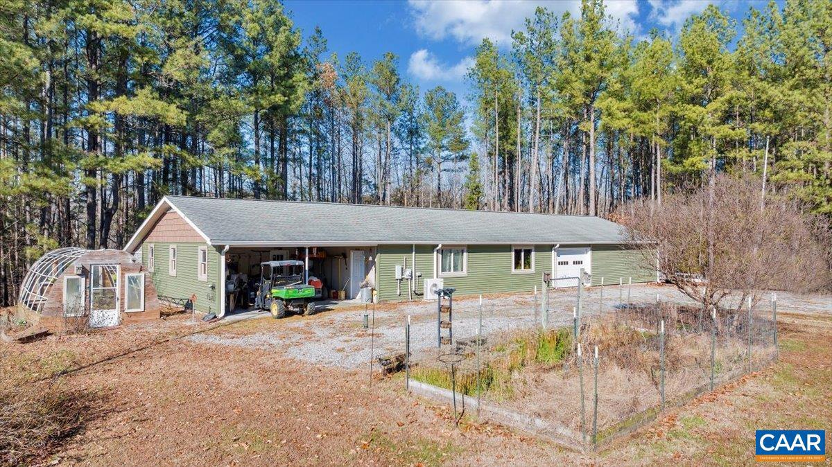 780 DRY BRIDGE RD, FARMVILLE, Virginia 23901, 3 Bedrooms Bedrooms, ,3 BathroomsBathrooms,Residential,For Sale,780 DRY BRIDGE RD,671931 MLS # 671931 780 DRY BRIDGE RD, FARMVILLE, Virginia 23901, 3 Bedrooms Bedrooms, ,3 BathroomsBathrooms,Residential,For Sale,780 DRY BRIDGE RD,671931 MLS # 671931