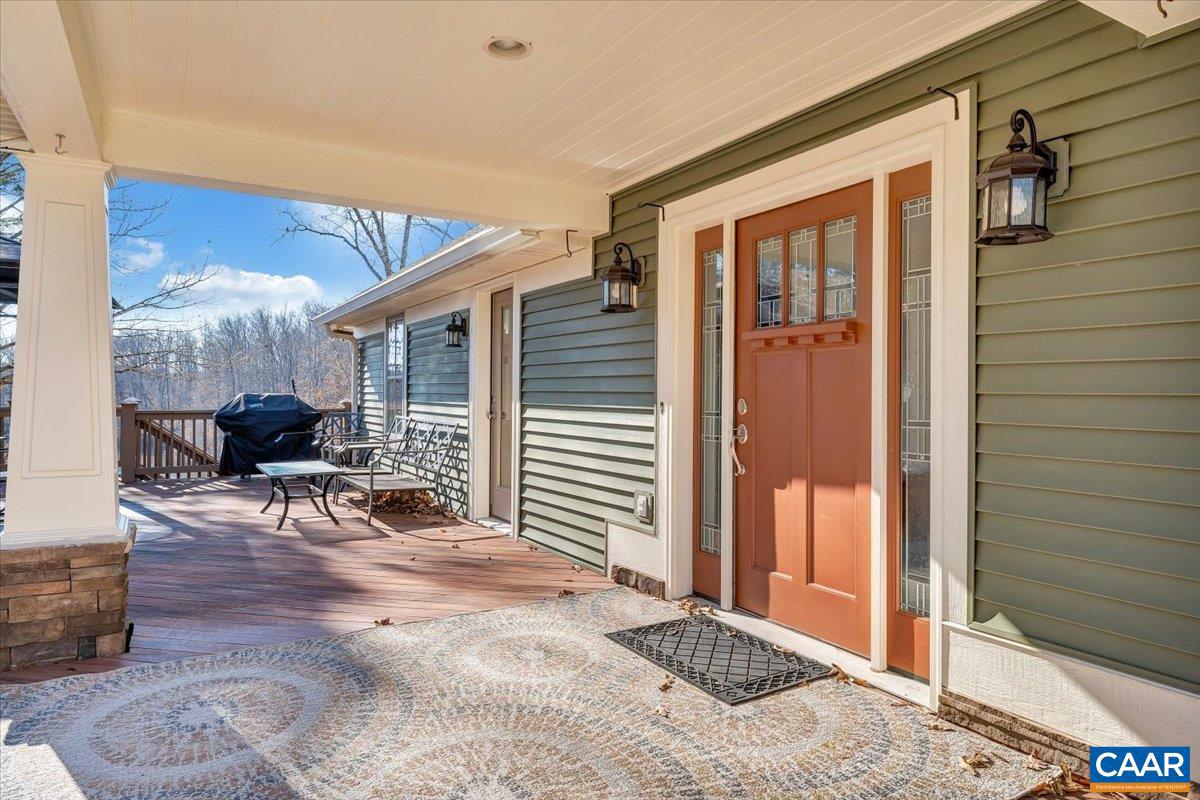 780 DRY BRIDGE RD, FARMVILLE, Virginia 23901, 3 Bedrooms Bedrooms, ,3 BathroomsBathrooms,Residential,For Sale,780 DRY BRIDGE RD,671931 MLS # 671931 780 DRY BRIDGE RD, FARMVILLE, Virginia 23901, 3 Bedrooms Bedrooms, ,3 BathroomsBathrooms,Residential,For Sale,780 DRY BRIDGE RD,671931 MLS # 671931