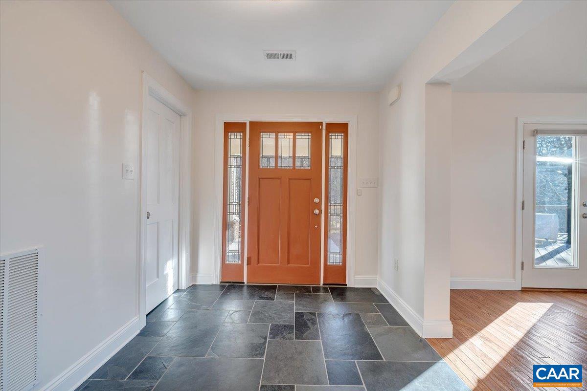 780 DRY BRIDGE RD, FARMVILLE, Virginia 23901, 3 Bedrooms Bedrooms, ,3 BathroomsBathrooms,Residential,For Sale,780 DRY BRIDGE RD,671931 MLS # 671931 780 DRY BRIDGE RD, FARMVILLE, Virginia 23901, 3 Bedrooms Bedrooms, ,3 BathroomsBathrooms,Residential,For Sale,780 DRY BRIDGE RD,671931 MLS # 671931