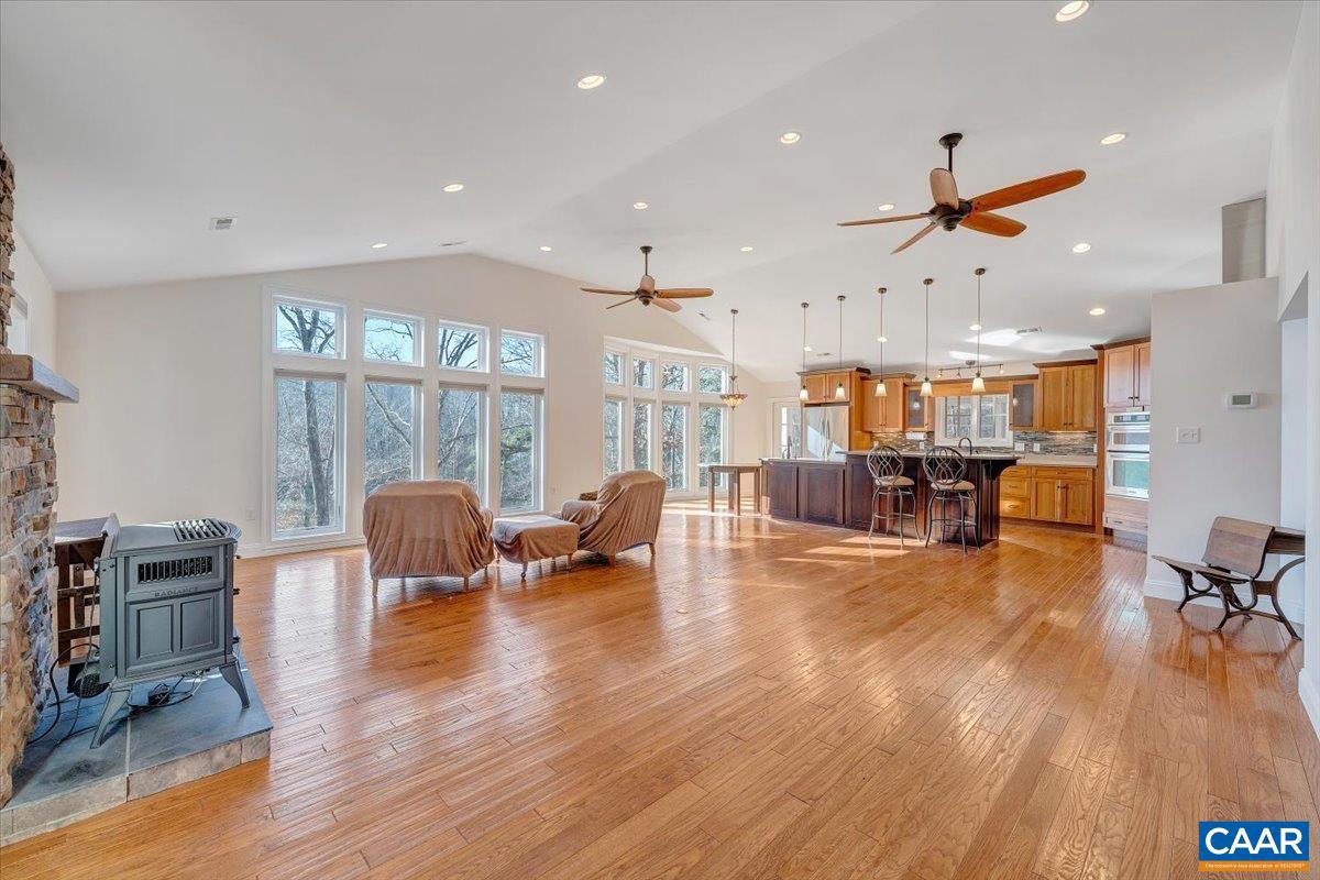 780 DRY BRIDGE RD, FARMVILLE, Virginia 23901, 3 Bedrooms Bedrooms, ,3 BathroomsBathrooms,Residential,For Sale,780 DRY BRIDGE RD,671931 MLS # 671931 780 DRY BRIDGE RD, FARMVILLE, Virginia 23901, 3 Bedrooms Bedrooms, ,3 BathroomsBathrooms,Residential,For Sale,780 DRY BRIDGE RD,671931 MLS # 671931