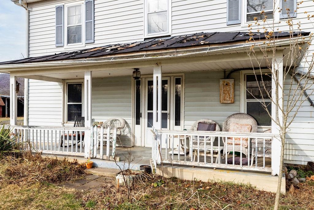 339 BUFFALO BRANCH LN, SWOOPE, Virginia 24479, 4 Bedrooms Bedrooms, ,1 BathroomBathrooms,Residential,14,339 BUFFALO BRANCH LN,671952 MLS # 671952