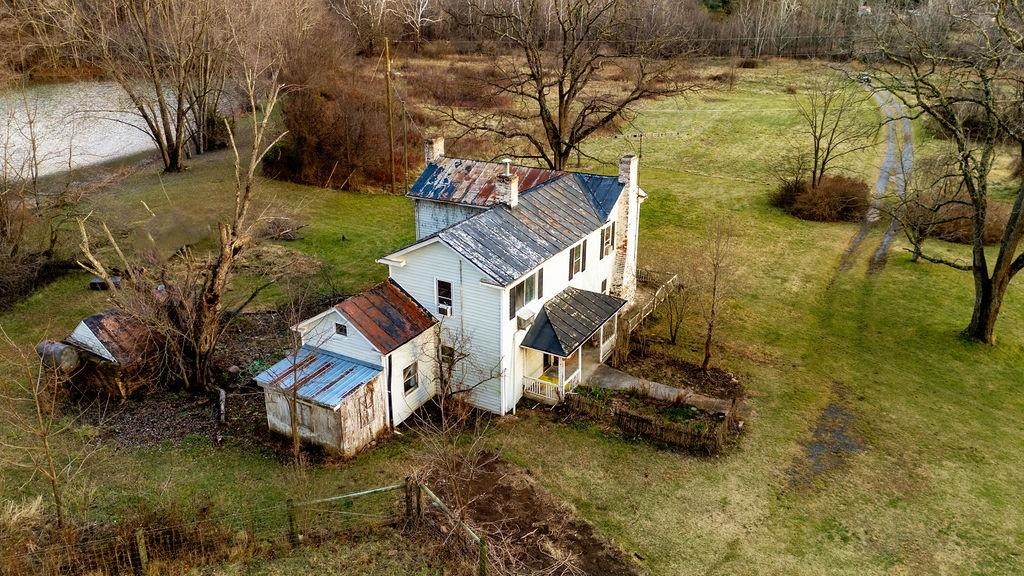 339 BUFFALO BRANCH LN, SWOOPE, Virginia 24479, 4 Bedrooms Bedrooms, ,1 BathroomBathrooms,Residential,14,339 BUFFALO BRANCH LN,671952 MLS # 671952