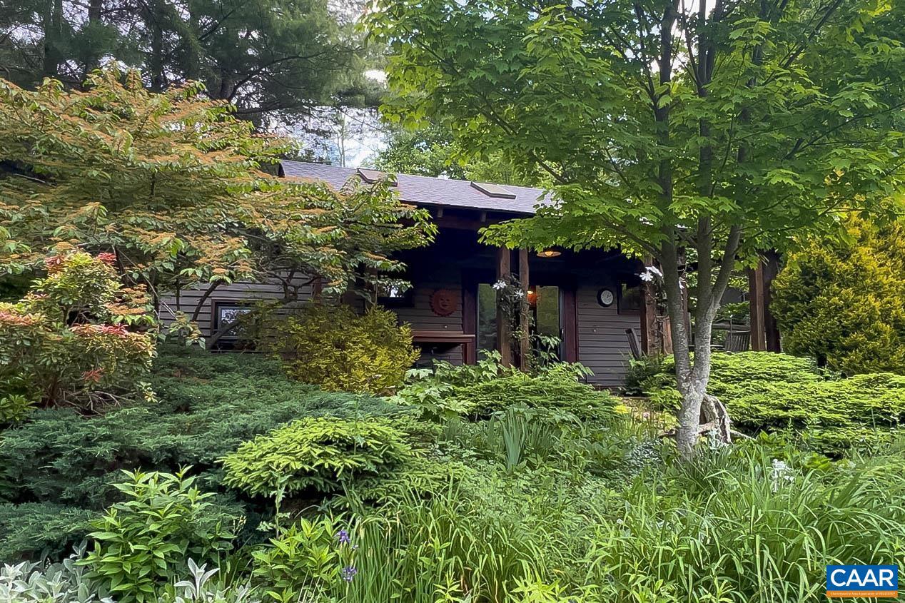 170 &amp; 174 SARVISBERRY LN SW, FLOYD, Virginia 24091, 6 Bedrooms Bedrooms, ,6 BathroomsBathrooms,Residential,For Sale,170 &amp; 174 SARVISBERRY LN SW,669138 MLS # 669138