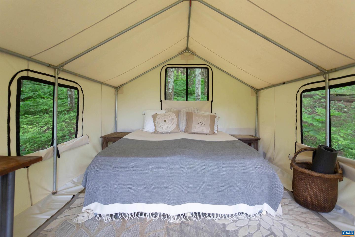 170 &amp; 174 SARVISBERRY LN SW, FLOYD, Virginia 24091, 6 Bedrooms Bedrooms, ,6 BathroomsBathrooms,Residential,For Sale,170 &amp; 174 SARVISBERRY LN SW,669138 MLS # 669138