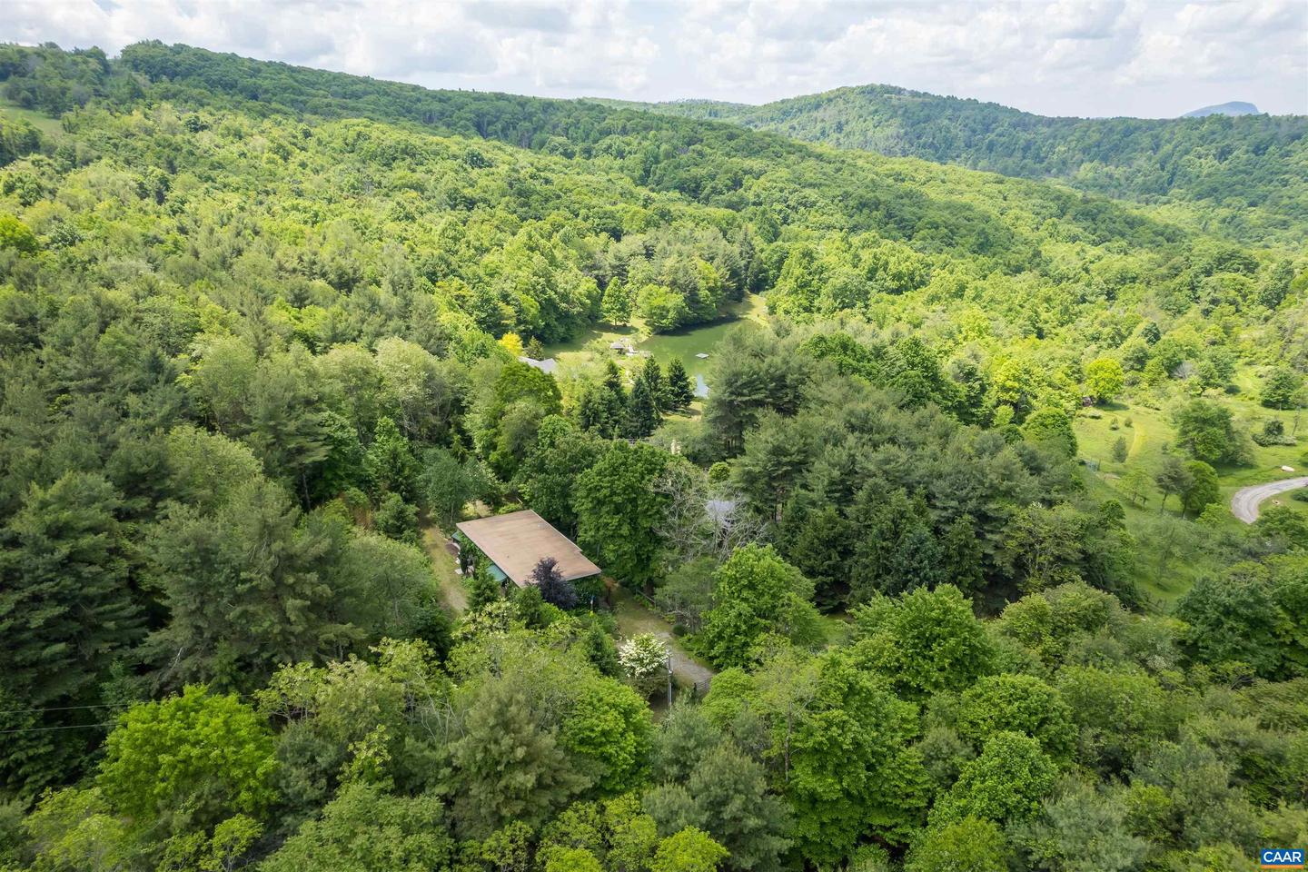 170 &amp; 174 SARVISBERRY LN SW, FLOYD, Virginia 24091, 6 Bedrooms Bedrooms, ,6 BathroomsBathrooms,Residential,For Sale,170 &amp; 174 SARVISBERRY LN SW,669138 MLS # 669138