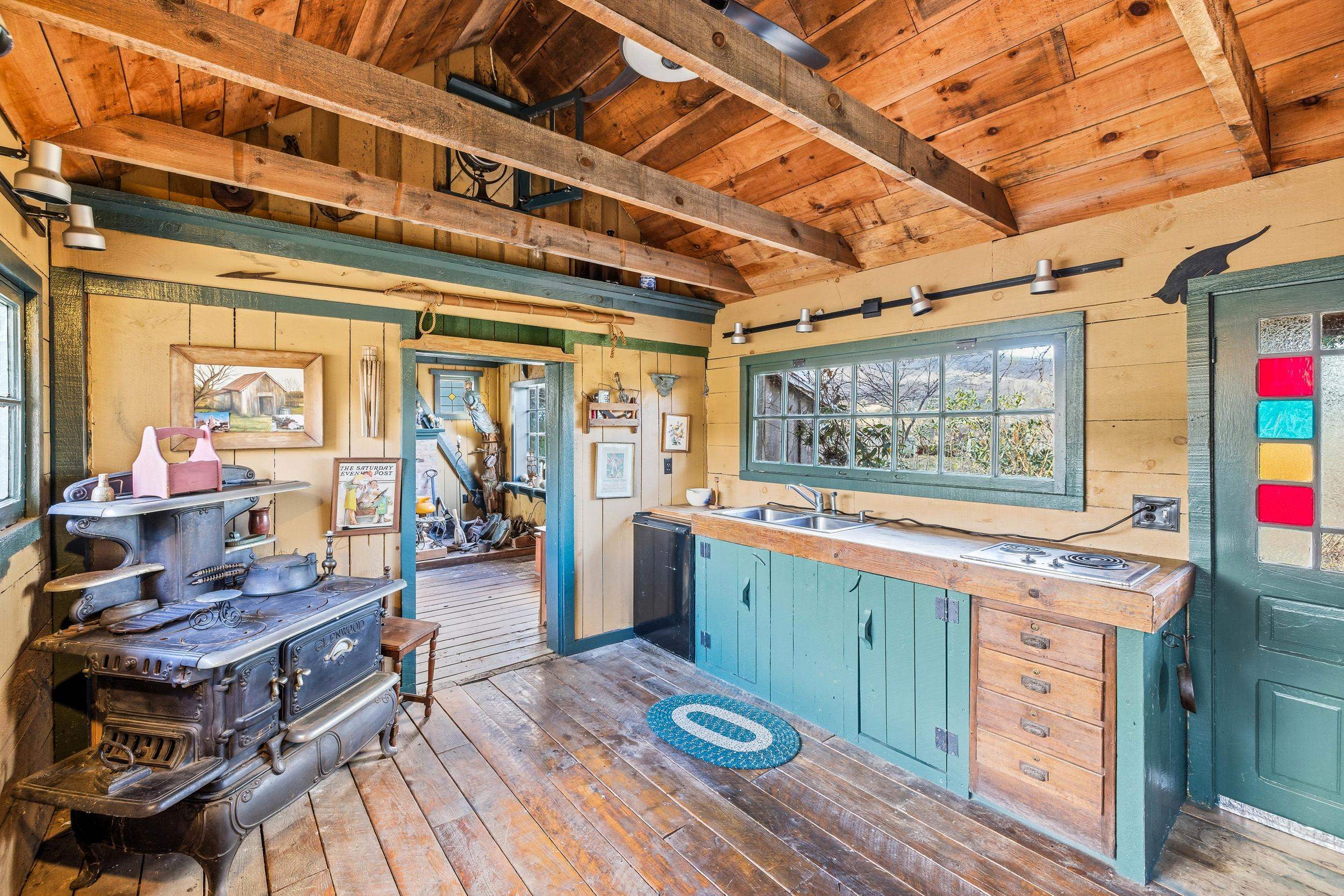 1159 PINE GROVE RD, STANLEY, Virginia 22851, 3 Bedrooms Bedrooms, ,1 BathroomBathrooms,Residential,14,1159 PINE GROVE RD,672228 MLS # 672228