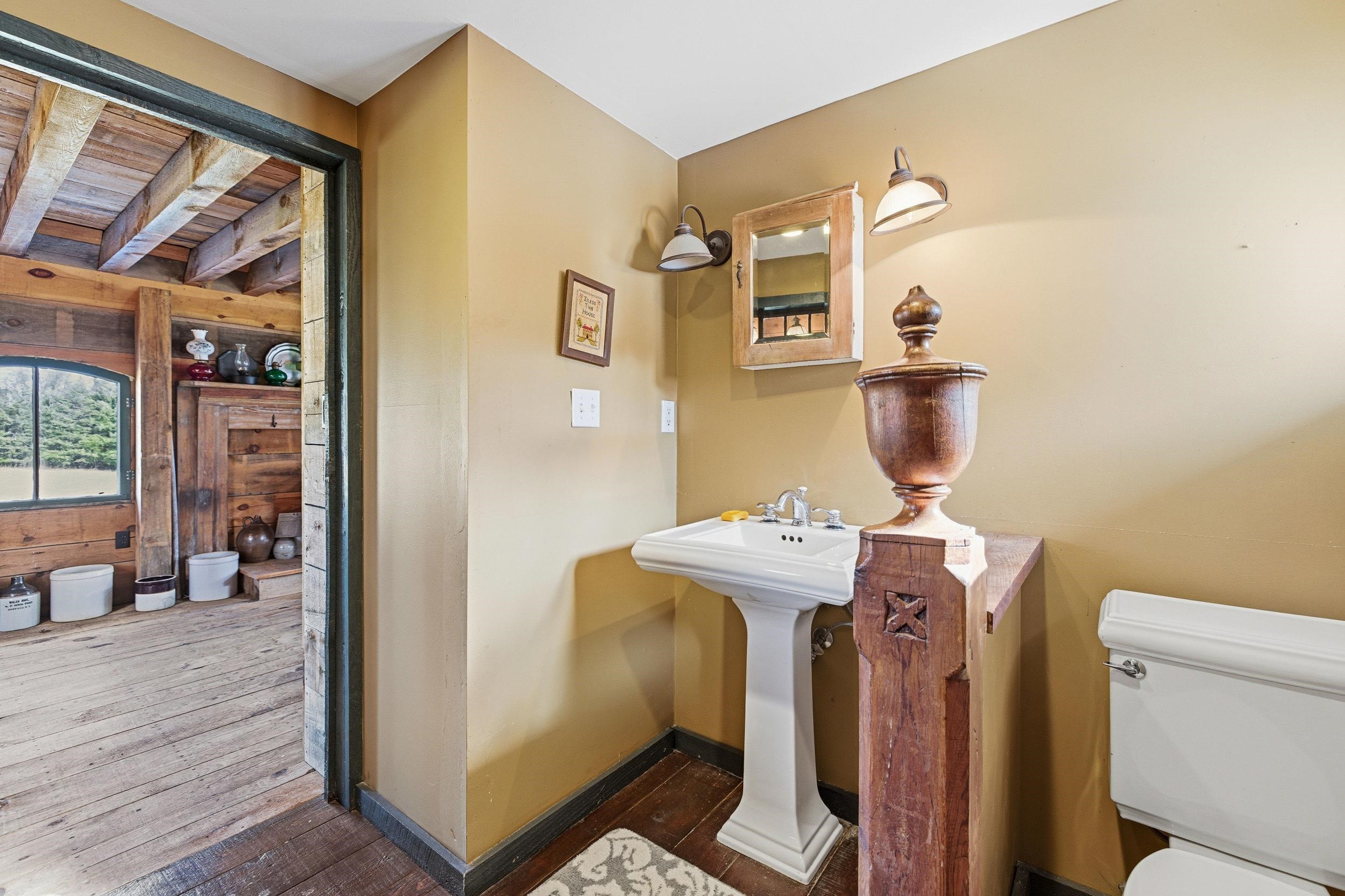 1159 PINE GROVE RD, STANLEY, Virginia 22851, 3 Bedrooms Bedrooms, ,1 BathroomBathrooms,Residential,14,1159 PINE GROVE RD,672228 MLS # 672228