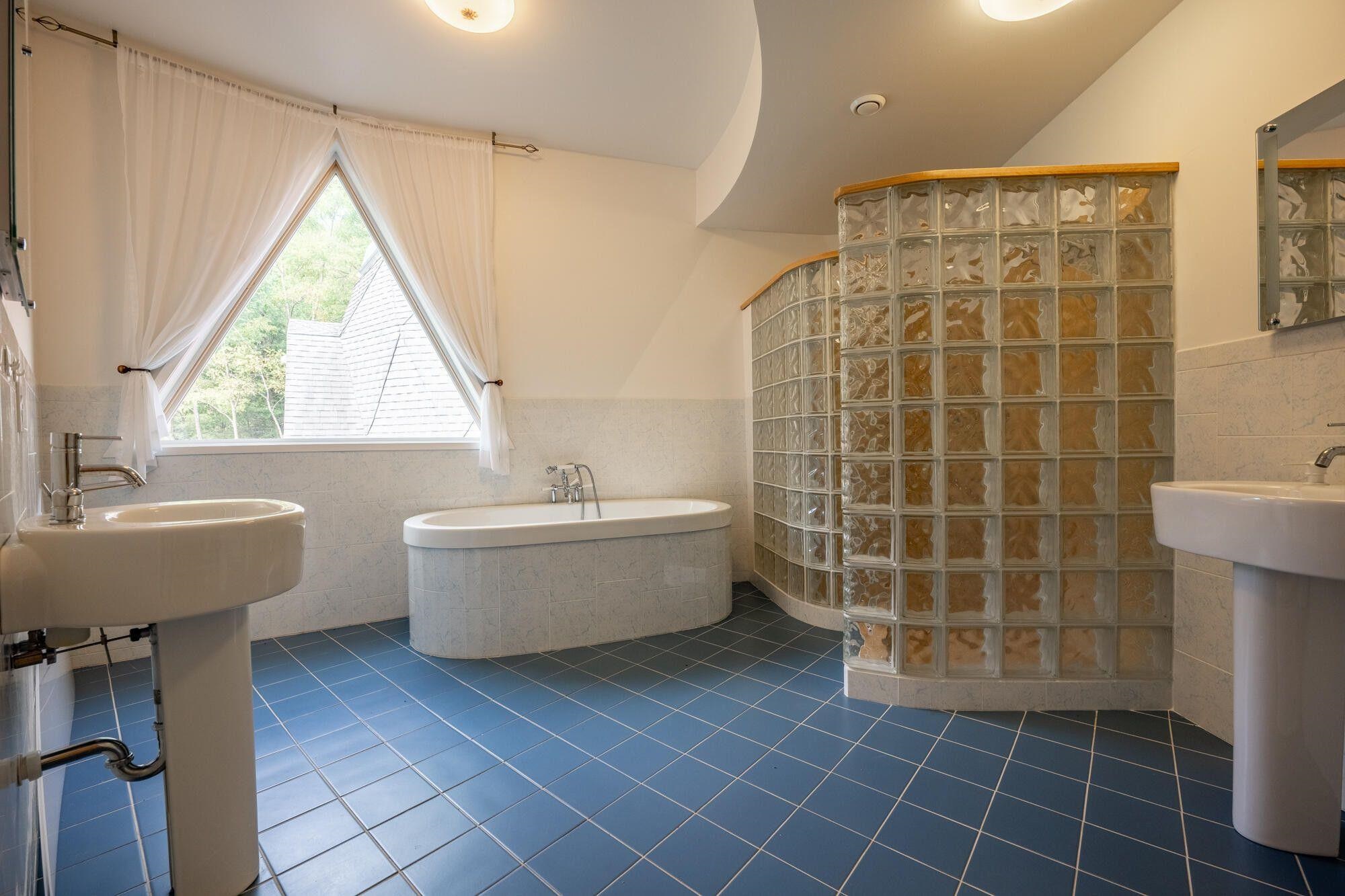 4745 PLANK RD, NATURAL BRIDGE, Virginia 24578, 5 Bedrooms Bedrooms, ,3 BathroomsBathrooms,Residential,14,4745 PLANK RD,672254 MLS # 672254