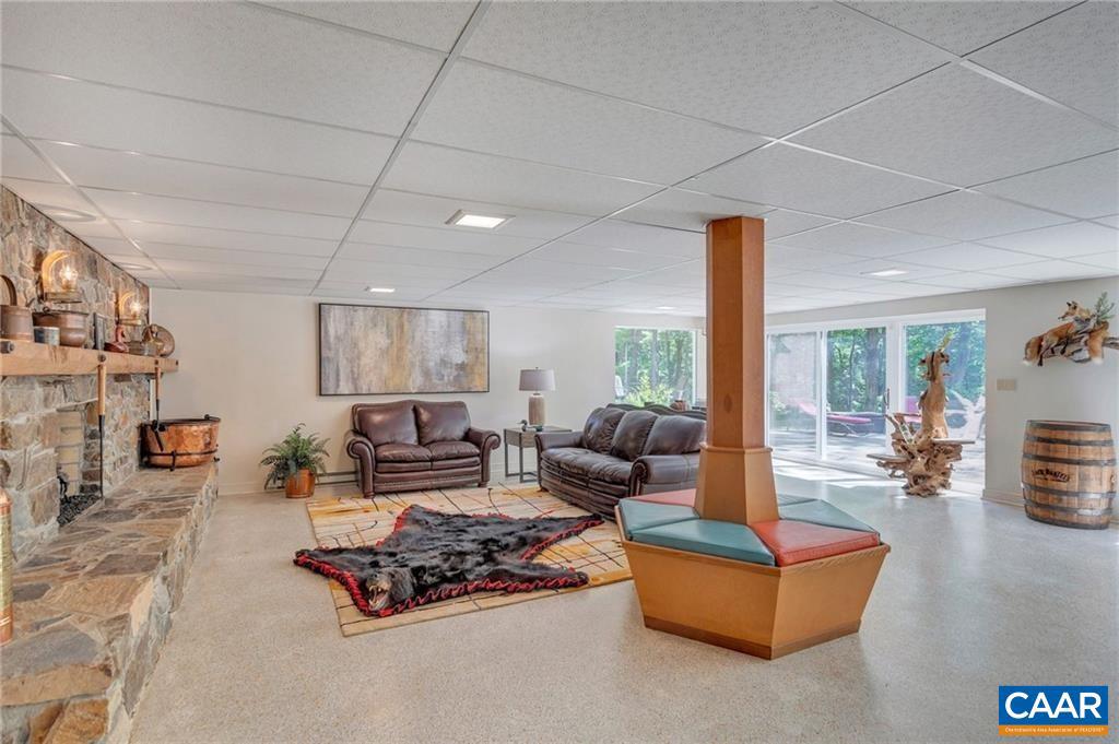 6904 JAMES MADISON HWY, FORK UNION, Virginia 23055, 6 Bedrooms Bedrooms, ,4 BathroomsBathrooms,Residential,For Sale,6904 JAMES MADISON HWY,672401 MLS # 672401 6904 JAMES MADISON HWY, FORK UNION, Virginia 23055, 6 Bedrooms Bedrooms, ,4 BathroomsBathrooms,Residential,For Sale,6904 JAMES MADISON HWY,672401 MLS # 672401