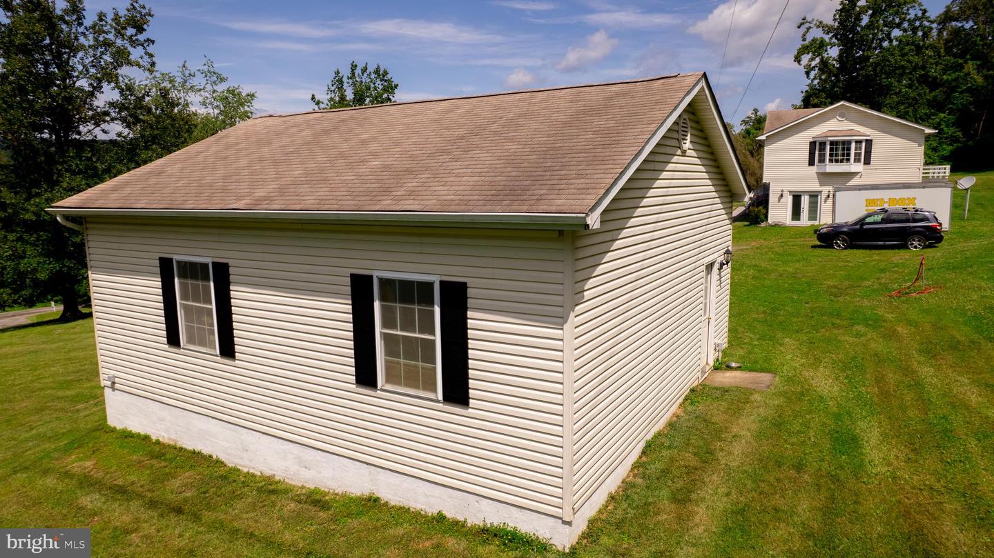 4179 FIERY RUN RD, LINDEN, Virginia 22642, 5 Bedrooms Bedrooms, ,2 BathroomsBathrooms,Residential,For Sale,4179 FIERY RUN RD,VAFQ2020140 MLS # VAFQ2020140