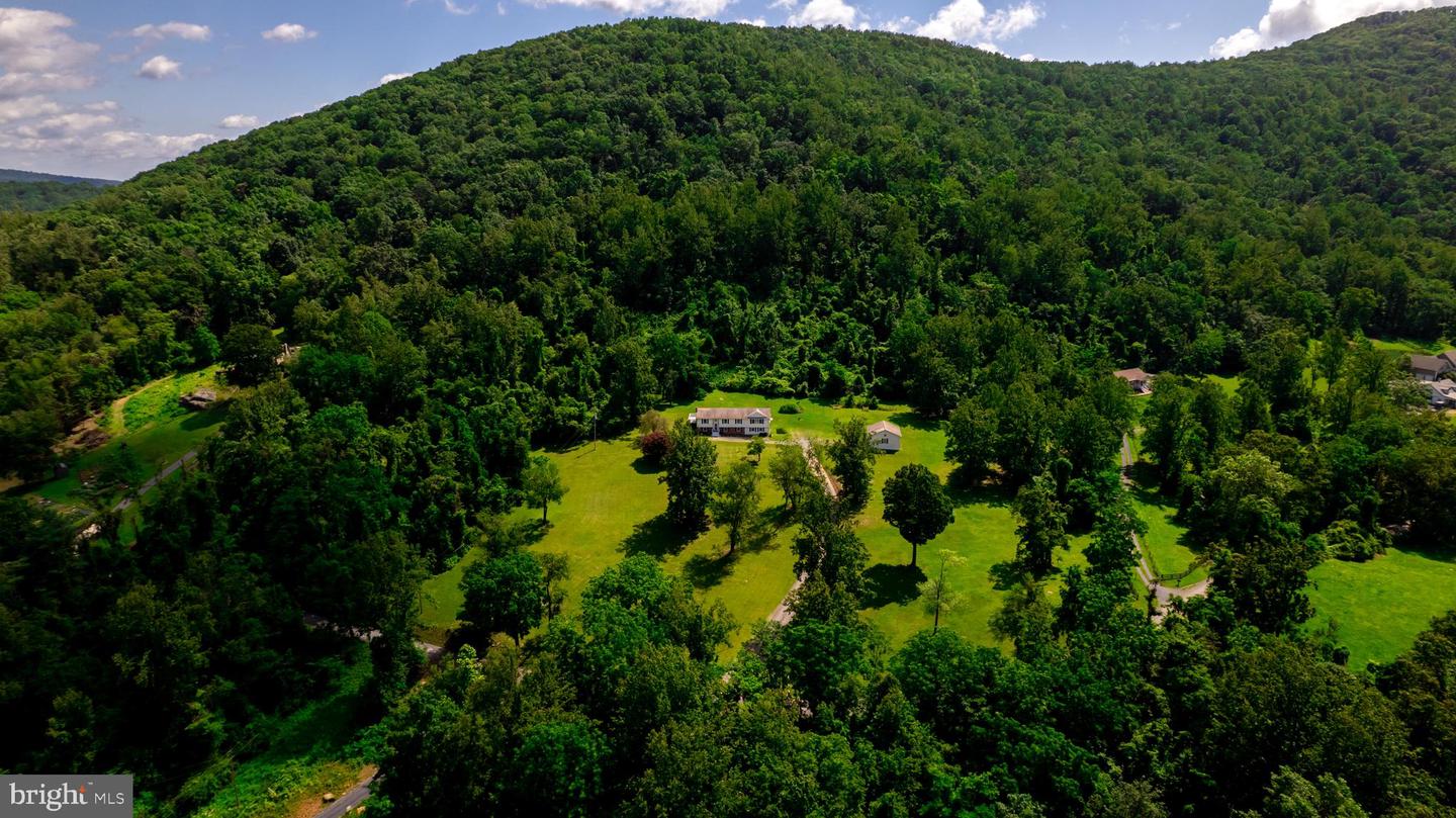 4179 FIERY RUN RD, LINDEN, Virginia 22642, 5 Bedrooms Bedrooms, ,2 BathroomsBathrooms,Residential,For Sale,4179 FIERY RUN RD,VAFQ2020140 MLS # VAFQ2020140