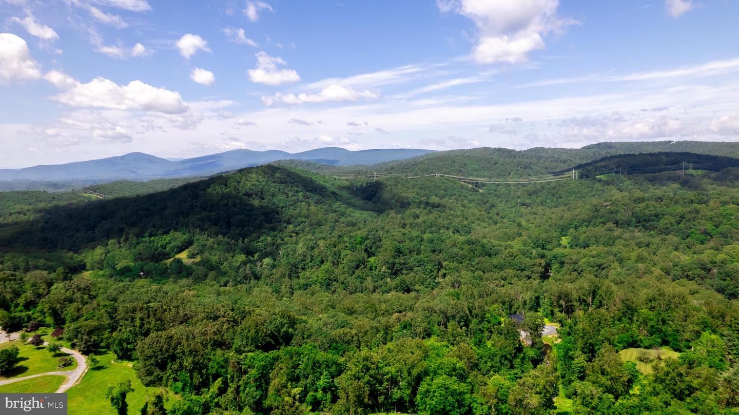 4179 FIERY RUN RD, LINDEN, Virginia 22642, 5 Bedrooms Bedrooms, ,2 BathroomsBathrooms,Residential,For Sale,4179 FIERY RUN RD,VAFQ2020140 MLS # VAFQ2020140