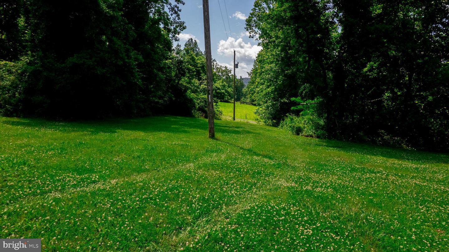 4179 FIERY RUN RD, LINDEN, Virginia 22642, 5 Bedrooms Bedrooms, ,2 BathroomsBathrooms,Residential,For Sale,4179 FIERY RUN RD,VAFQ2020140 MLS # VAFQ2020140