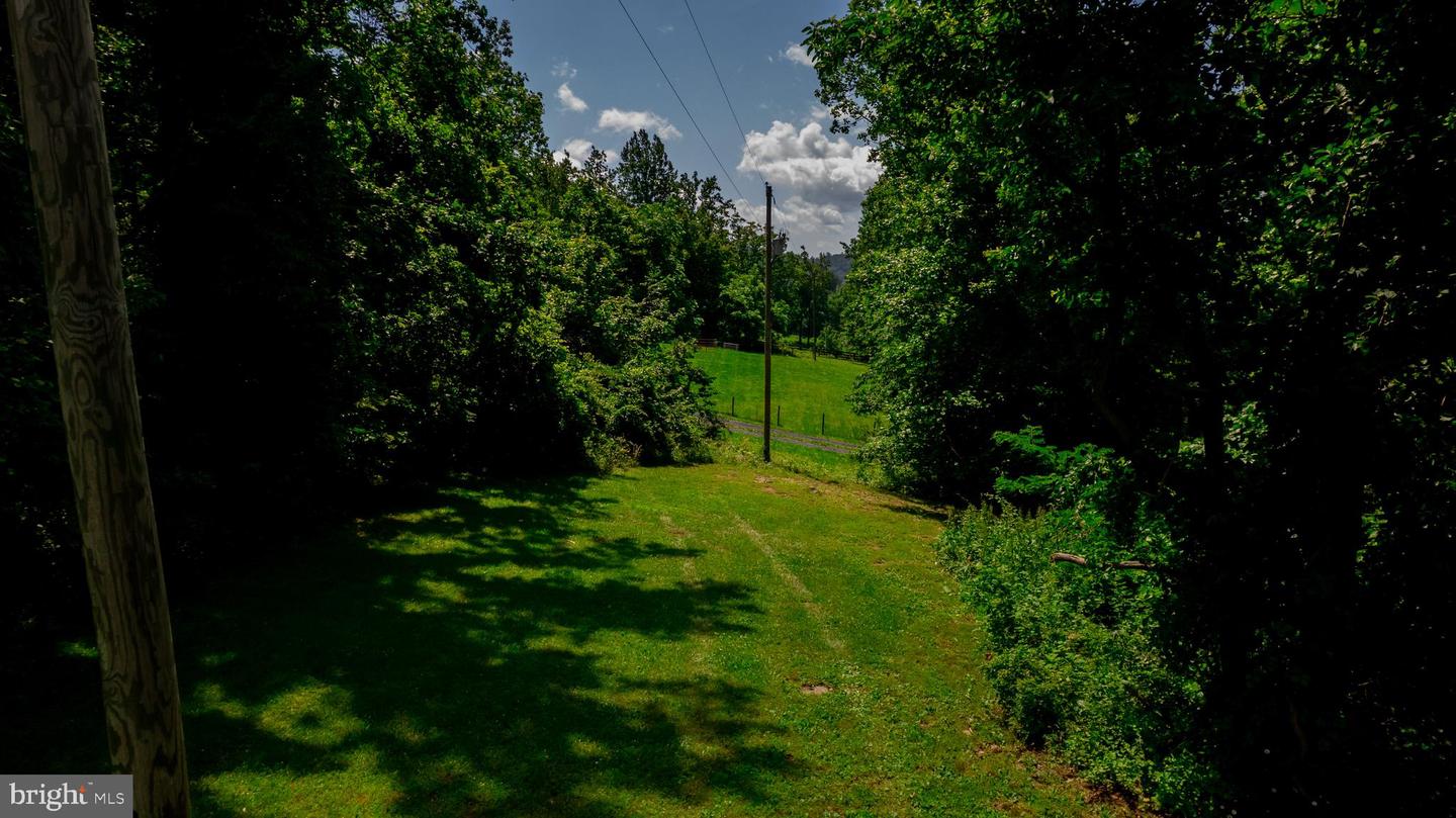 4179 FIERY RUN RD, LINDEN, Virginia 22642, 5 Bedrooms Bedrooms, ,2 BathroomsBathrooms,Residential,For Sale,4179 FIERY RUN RD,VAFQ2020140 MLS # VAFQ2020140