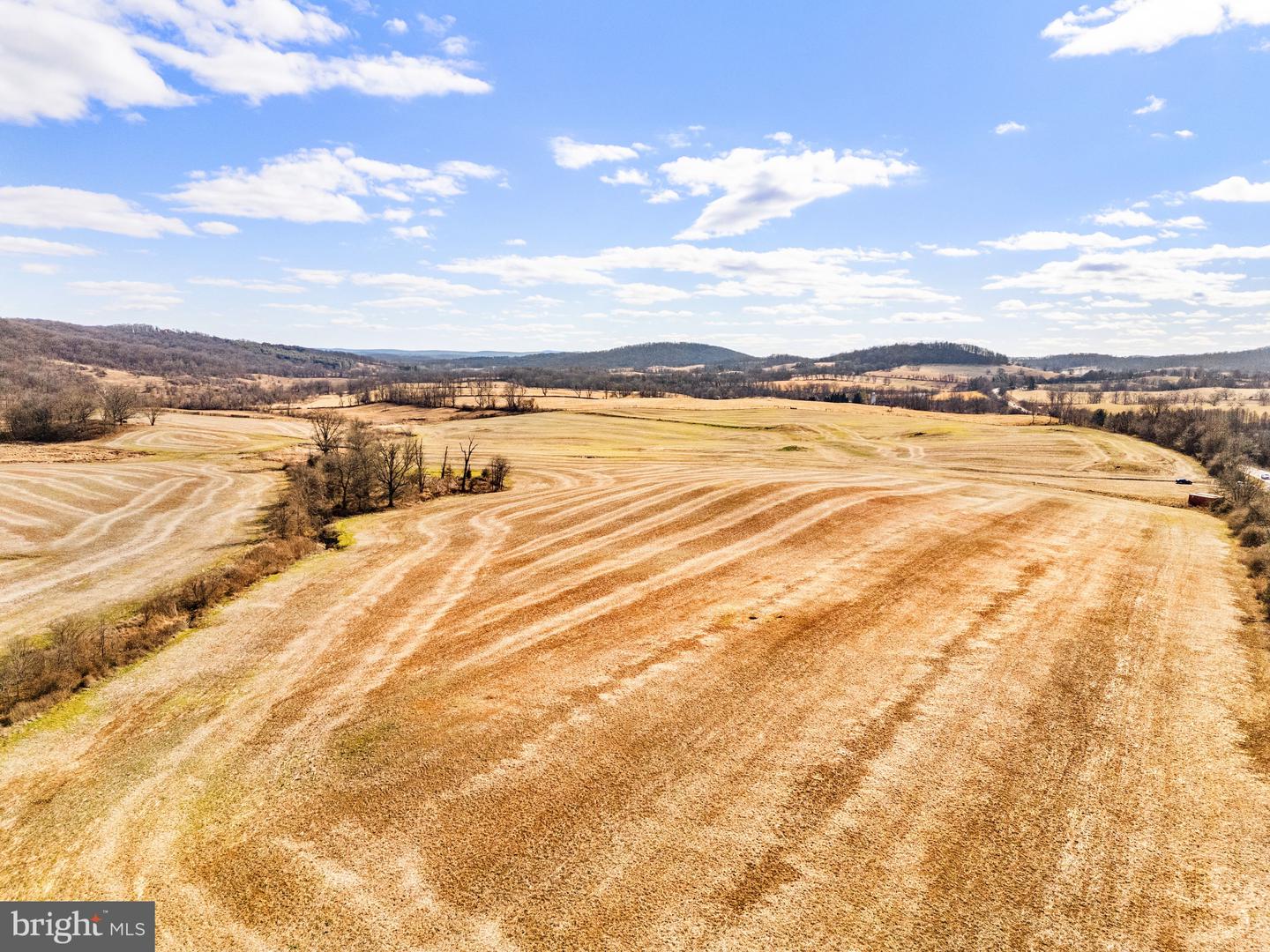1041 WINCHESTER RD, PARIS, Virginia 20130, ,Farm,For Sale,1041 WINCHESTER RD,VAFQ2020142 MLS # VAFQ2020142