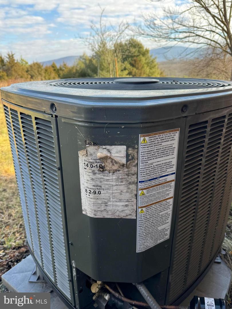 461 THUNDERBIRD RD, BENTONVILLE, Virginia 22610, ,Farm,For Sale,461 THUNDERBIRD RD,VAWR2013184 MLS # VAWR2013184