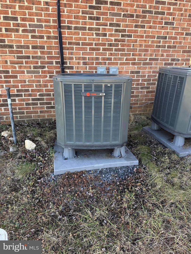 461 THUNDERBIRD RD, BENTONVILLE, Virginia 22610, ,Farm,For Sale,461 THUNDERBIRD RD,VAWR2013184 MLS # VAWR2013184