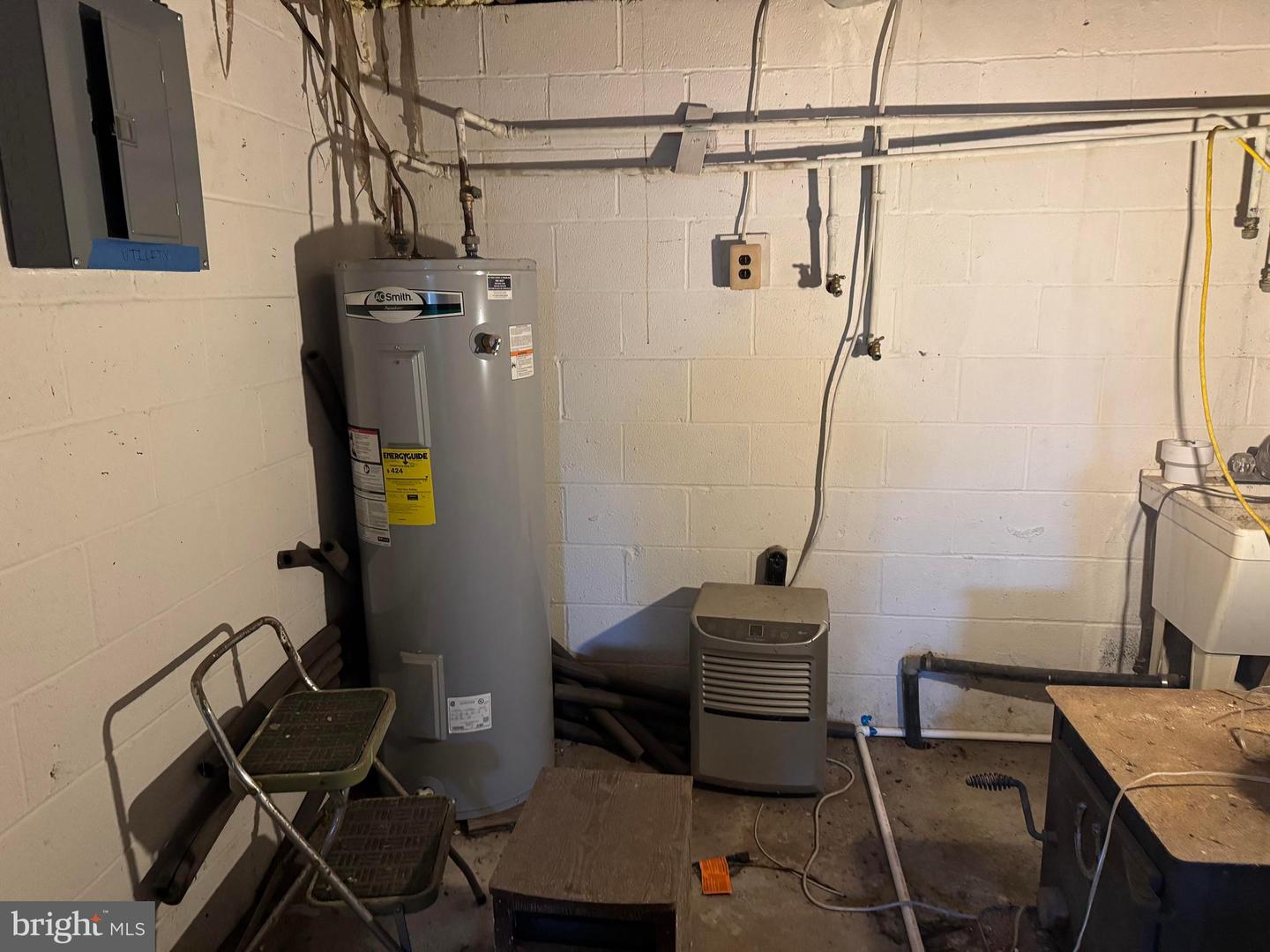 461 THUNDERBIRD RD, BENTONVILLE, Virginia 22610, ,Farm,For Sale,461 THUNDERBIRD RD,VAWR2013184 MLS # VAWR2013184