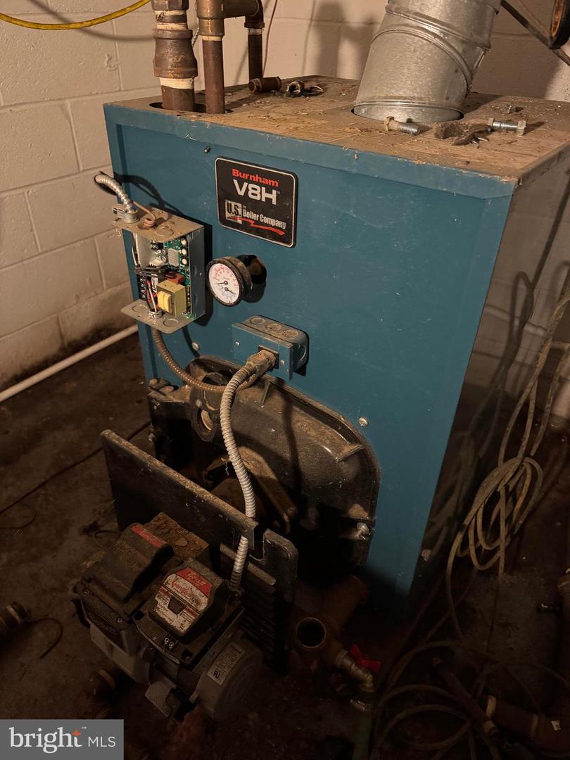 461 THUNDERBIRD RD, BENTONVILLE, Virginia 22610, ,Farm,For Sale,461 THUNDERBIRD RD,VAWR2013184 MLS # VAWR2013184