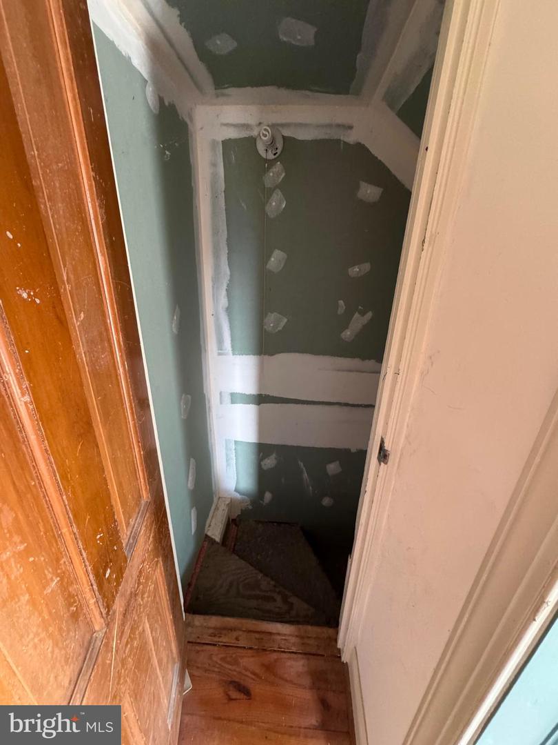 461 THUNDERBIRD RD, BENTONVILLE, Virginia 22610, ,Farm,For Sale,461 THUNDERBIRD RD,VAWR2013184 MLS # VAWR2013184