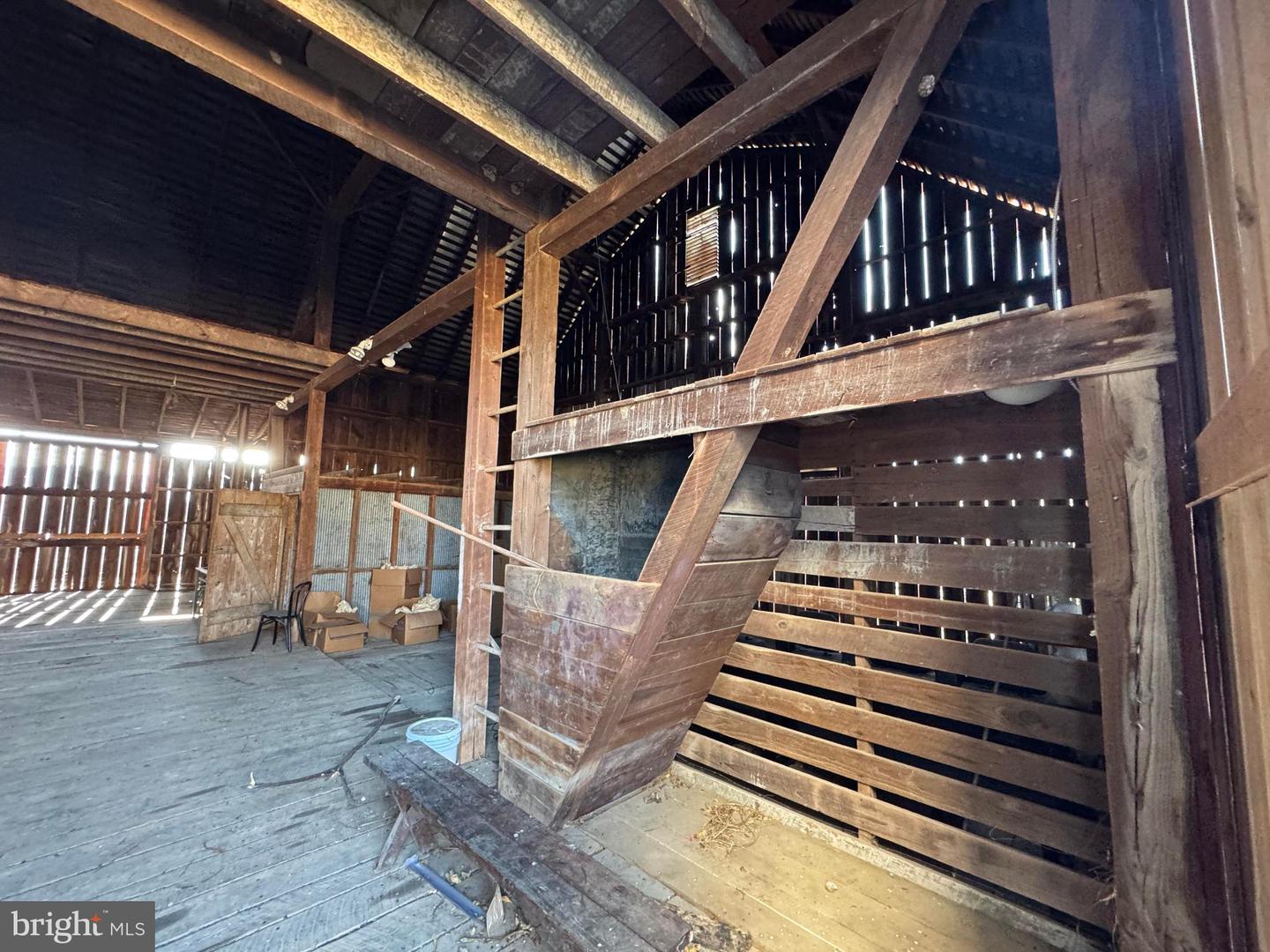 461 THUNDERBIRD RD, BENTONVILLE, Virginia 22610, ,Farm,For Sale,461 THUNDERBIRD RD,VAWR2013184 MLS # VAWR2013184