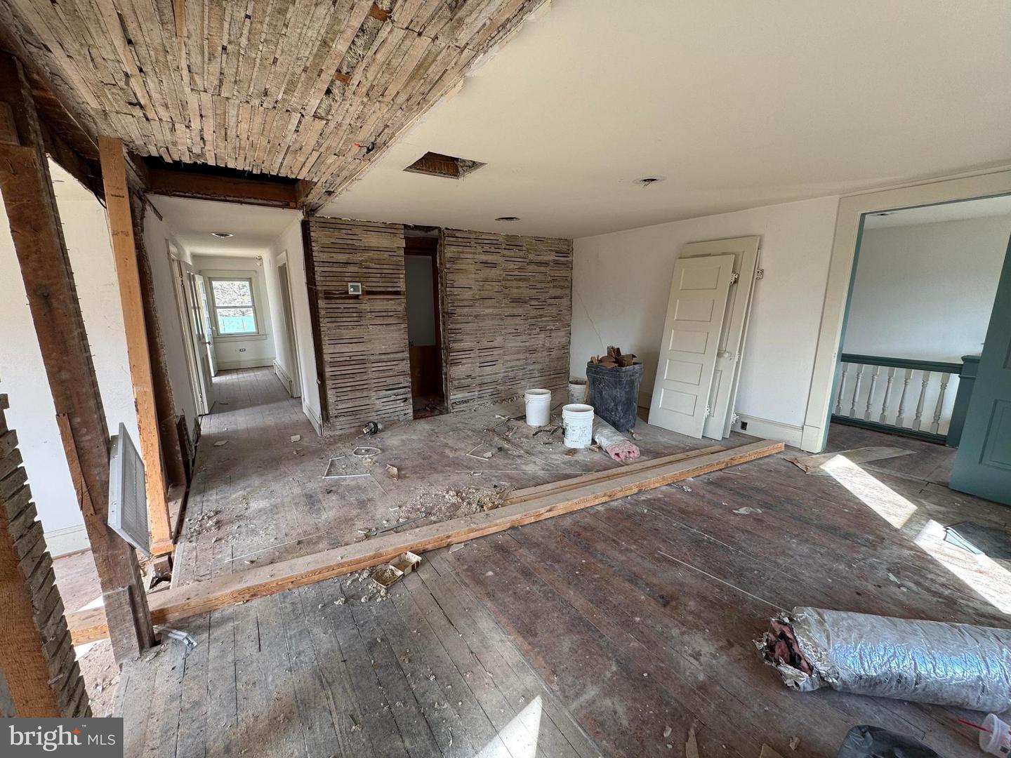 461 THUNDERBIRD RD, BENTONVILLE, Virginia 22610, ,Farm,For Sale,461 THUNDERBIRD RD,VAWR2013184 MLS # VAWR2013184