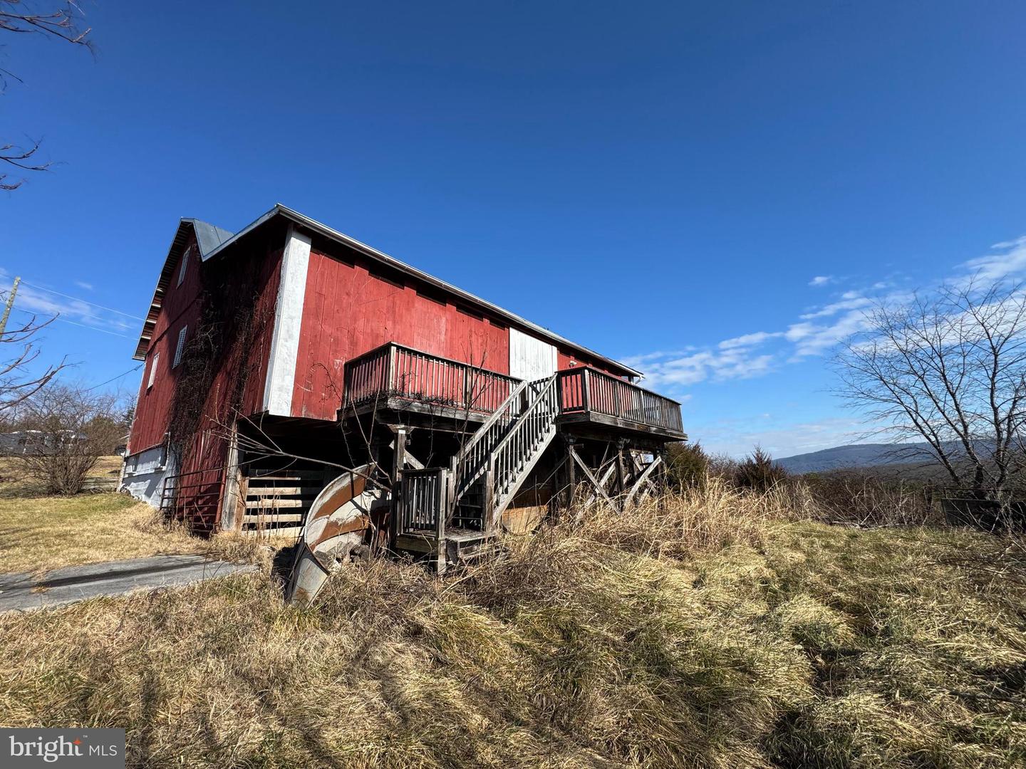 461 THUNDERBIRD RD, BENTONVILLE, Virginia 22610, ,Farm,For Sale,461 THUNDERBIRD RD,VAWR2013184 MLS # VAWR2013184