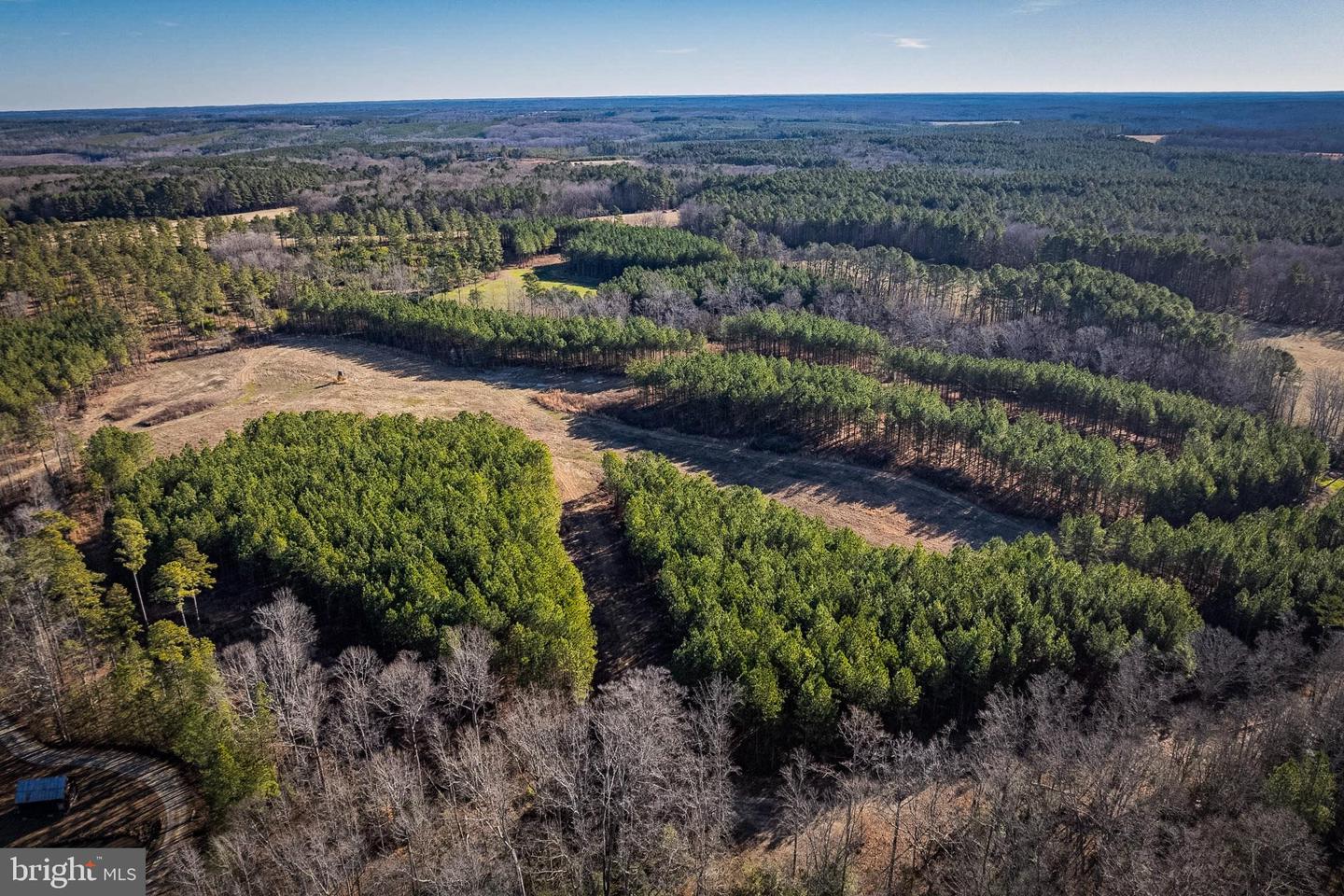 1052 S HILL RD, BRODNAX, Virginia 23920, 3 Bedrooms Bedrooms, 5 Rooms Rooms,2 BathroomsBathrooms,Residential,For Sale,1052 S HILL RD,VALB2000070 MLS # VALB2000070