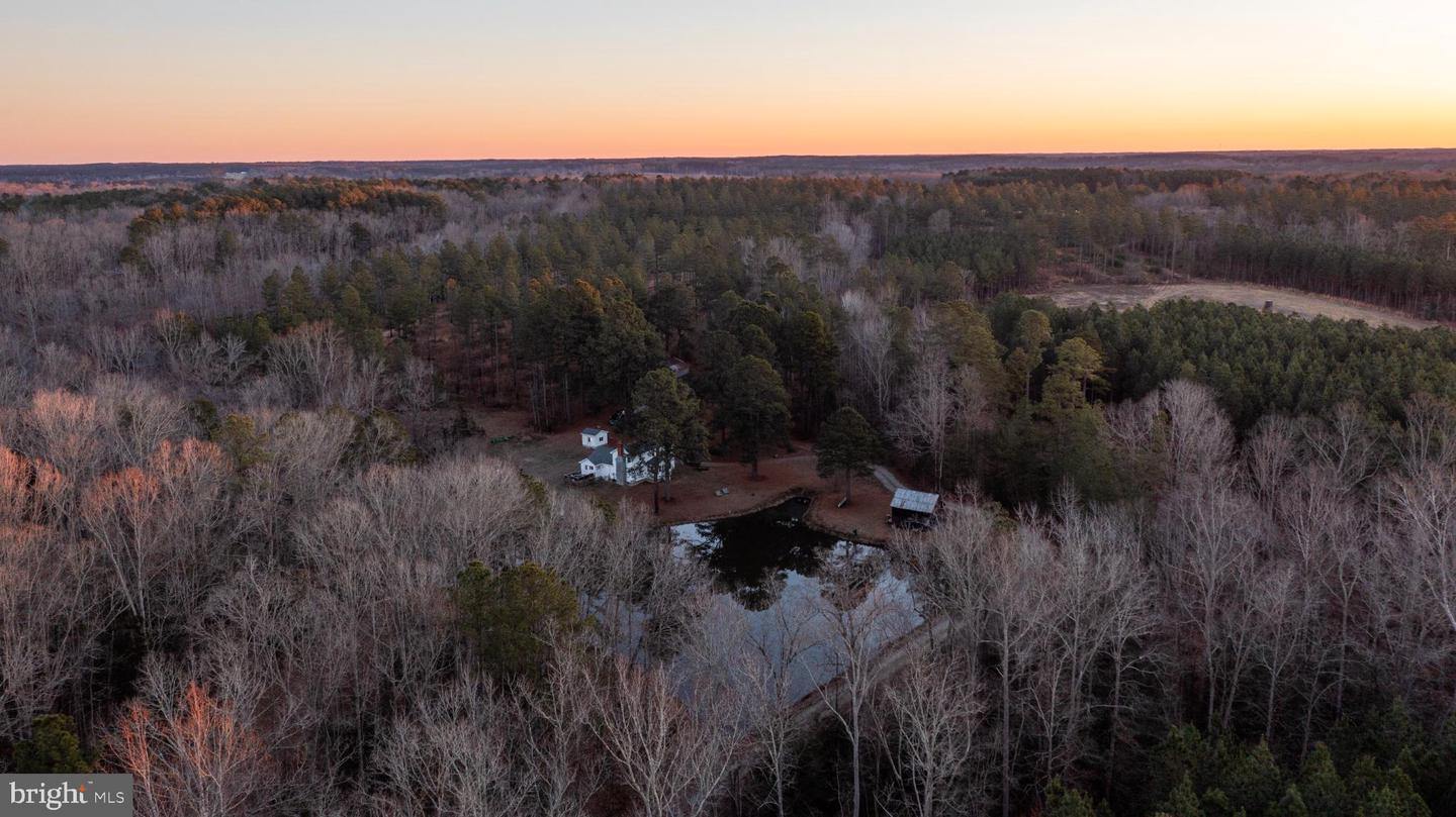 1052 S HILL RD, BRODNAX, Virginia 23920, 3 Bedrooms Bedrooms, 5 Rooms Rooms,2 BathroomsBathrooms,Residential,For Sale,1052 S HILL RD,VALB2000070 MLS # VALB2000070