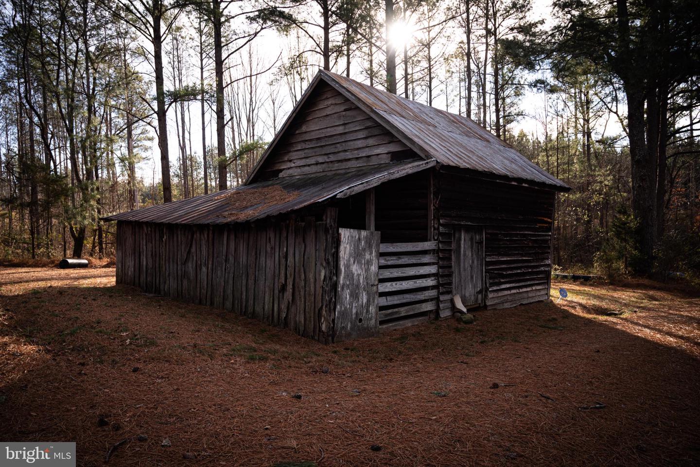 1052 S HILL RD, BRODNAX, Virginia 23920, 3 Bedrooms Bedrooms, 5 Rooms Rooms,2 BathroomsBathrooms,Residential,For Sale,1052 S HILL RD,VALB2000070 MLS # VALB2000070