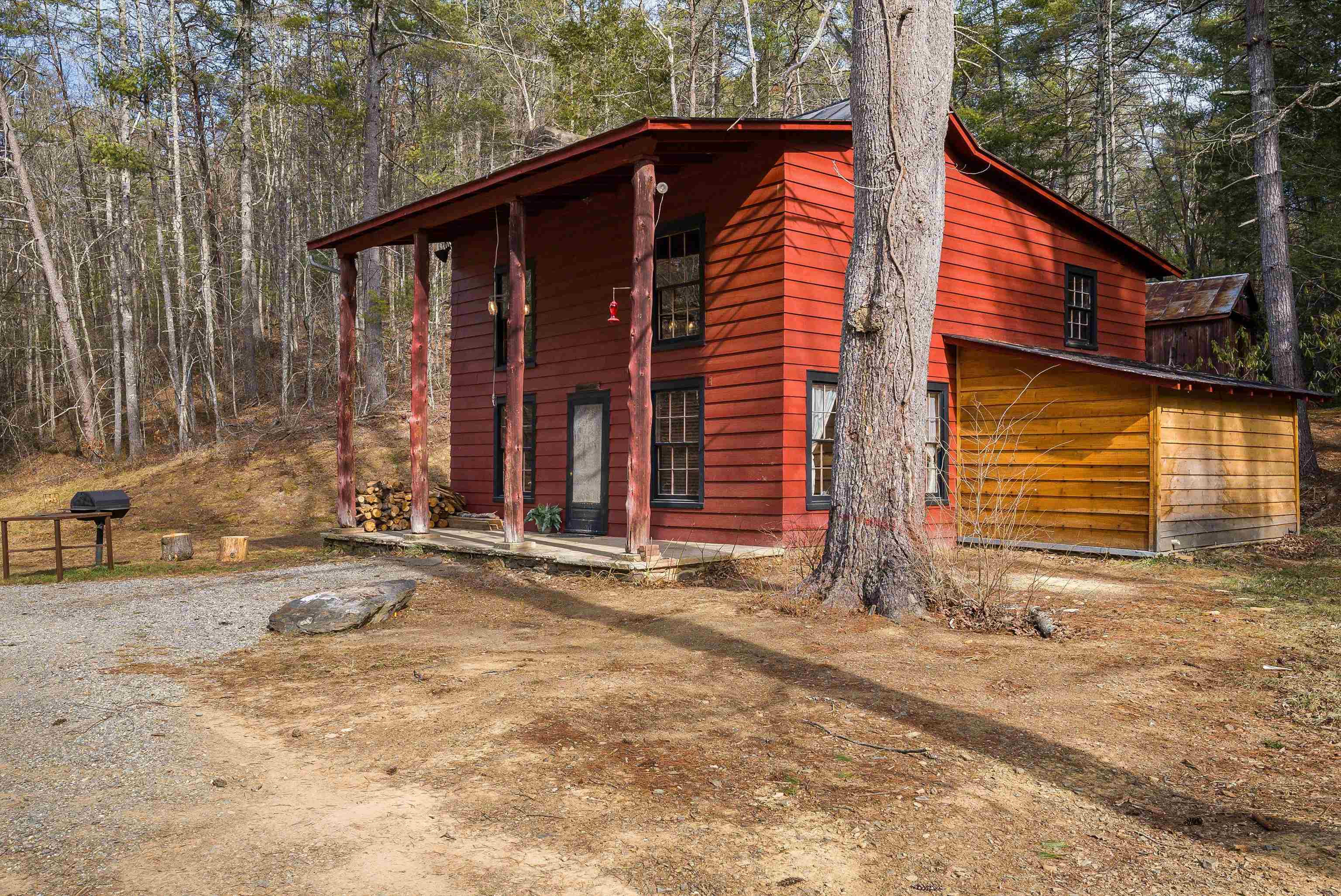 595 DEERFIELD VALLEY RD, WEST AUGUSTA, Virginia 24485, 3 Bedrooms Bedrooms, ,Residential,14,595 DEERFIELD VALLEY RD,672788 MLS # 672788