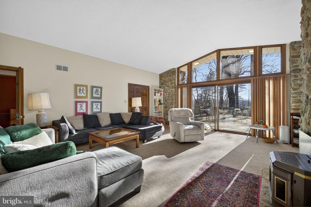 4500 WINERY LN, BARBOURSVILLE, Virginia 22923, 3 Bedrooms Bedrooms, ,3 BathroomsBathrooms,Residential,14,4500 WINERY LN,VAAB2001152 MLS # VAAB2001152