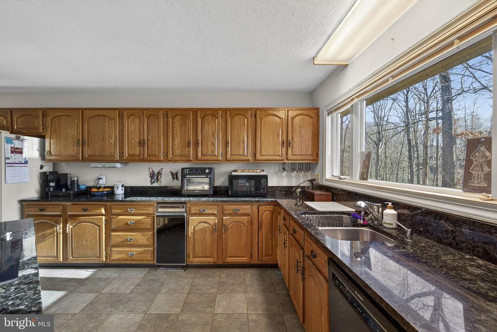 4500 WINERY LN, BARBOURSVILLE, Virginia 22923, 3 Bedrooms Bedrooms, ,3 BathroomsBathrooms,Residential,14,4500 WINERY LN,VAAB2001152 MLS # VAAB2001152