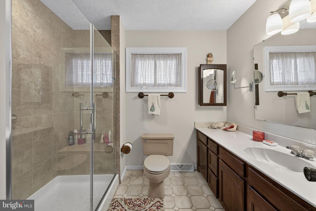 4500 WINERY LN, BARBOURSVILLE, Virginia 22923, 3 Bedrooms Bedrooms, ,3 BathroomsBathrooms,Residential,14,4500 WINERY LN,VAAB2001152 MLS # VAAB2001152