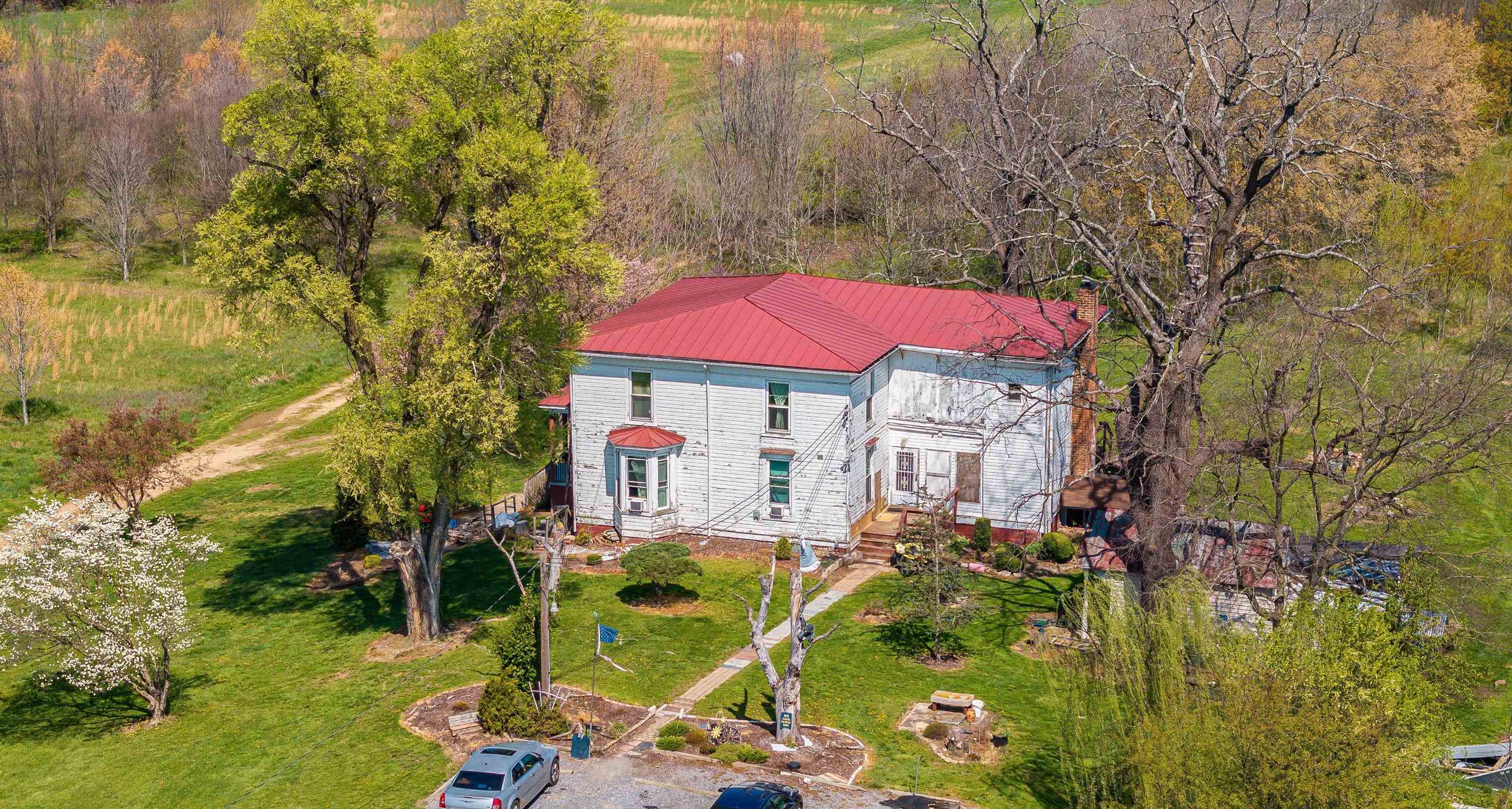 514 LIPSCOMB RD, STUARTS DRAFT, Virginia 24477, 10 Bedrooms Bedrooms, ,4 BathroomsBathrooms,Residential,14,514 LIPSCOMB RD,672921 MLS # 672921