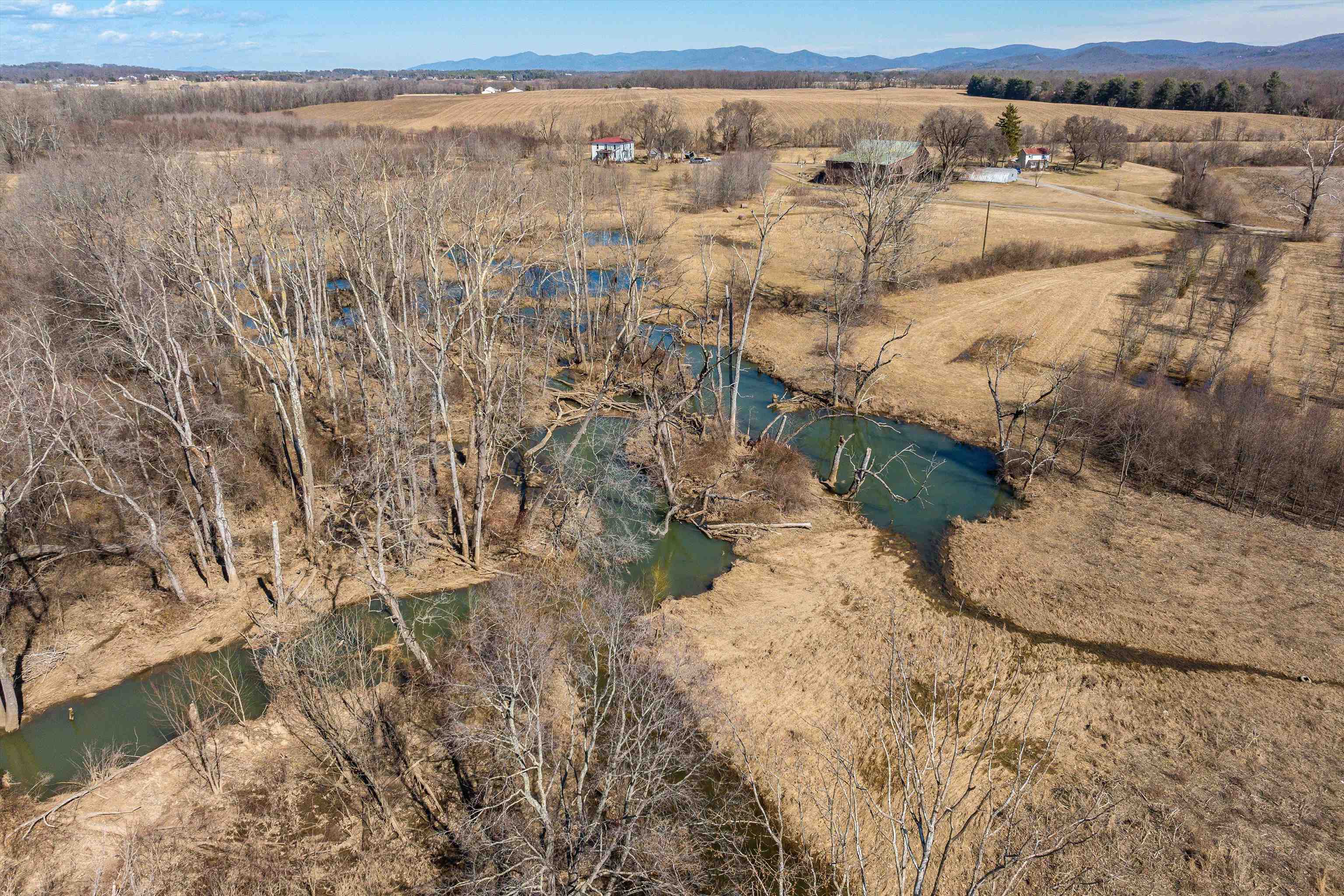 514 LIPSCOMB RD, STUARTS DRAFT, Virginia 24477, 10 Bedrooms Bedrooms, ,4 BathroomsBathrooms,Residential,14,514 LIPSCOMB RD,672921 MLS # 672921