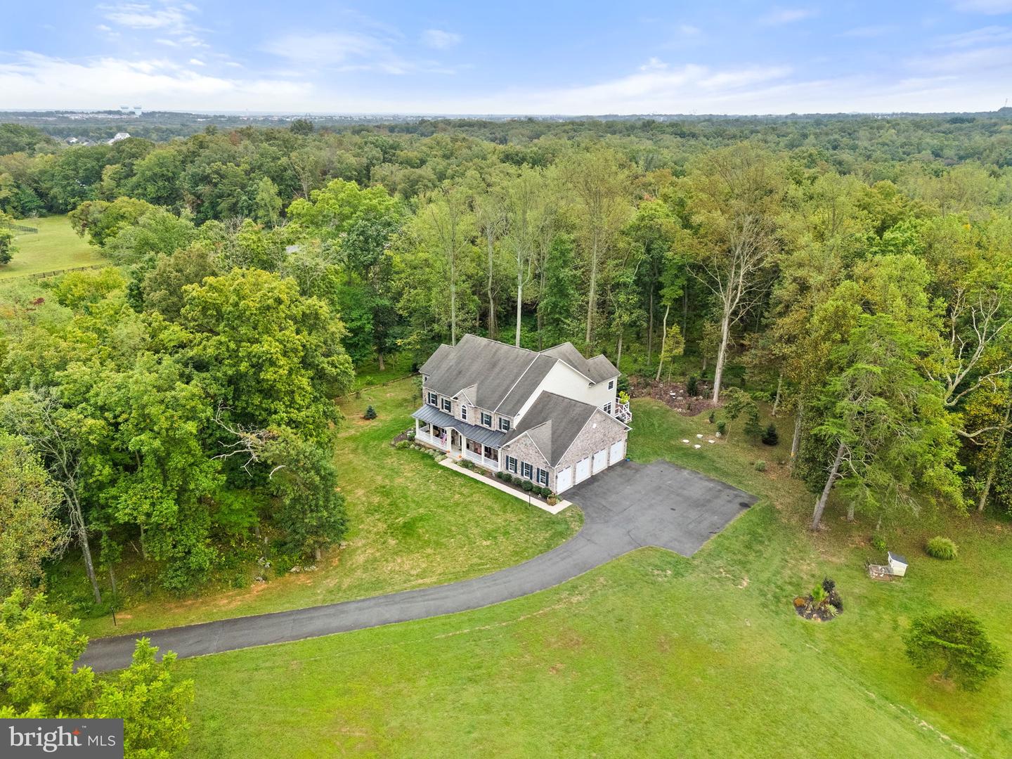 22011 BEAVERDAM DR, ASHBURN, Virginia 20148, 5 Bedrooms Bedrooms, 24 Rooms Rooms,5 BathroomsBathrooms,Residential,For Sale,22011 BEAVERDAM DR,VALO2114196 MLS # VALO2114196