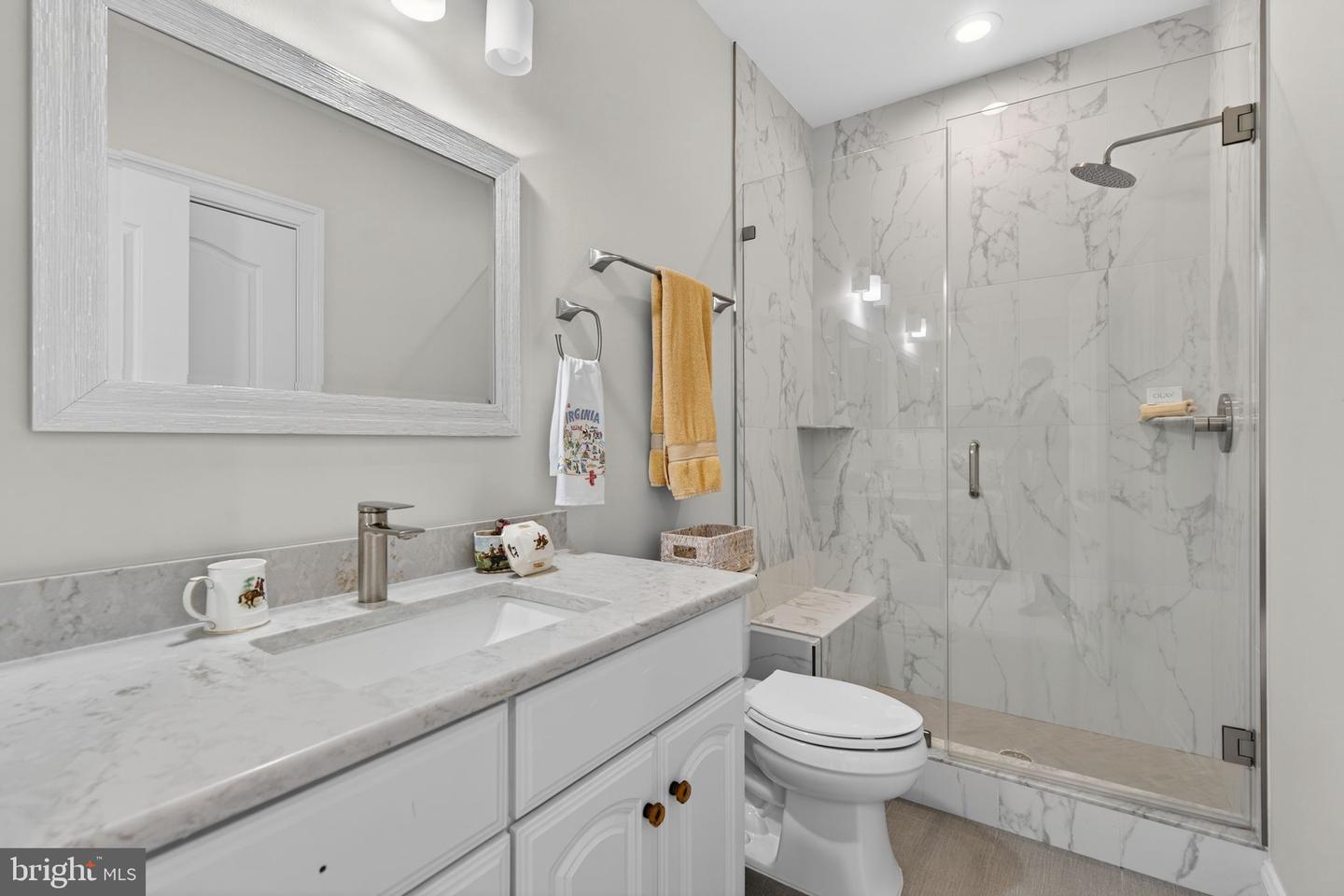 21051 ST LOUIS RD, MIDDLEBURG, Virginia 20117, 5 Bedrooms Bedrooms, ,5 BathroomsBathrooms,Residential,For Sale,21051 ST LOUIS RD,VALO2114338 MLS # VALO2114338