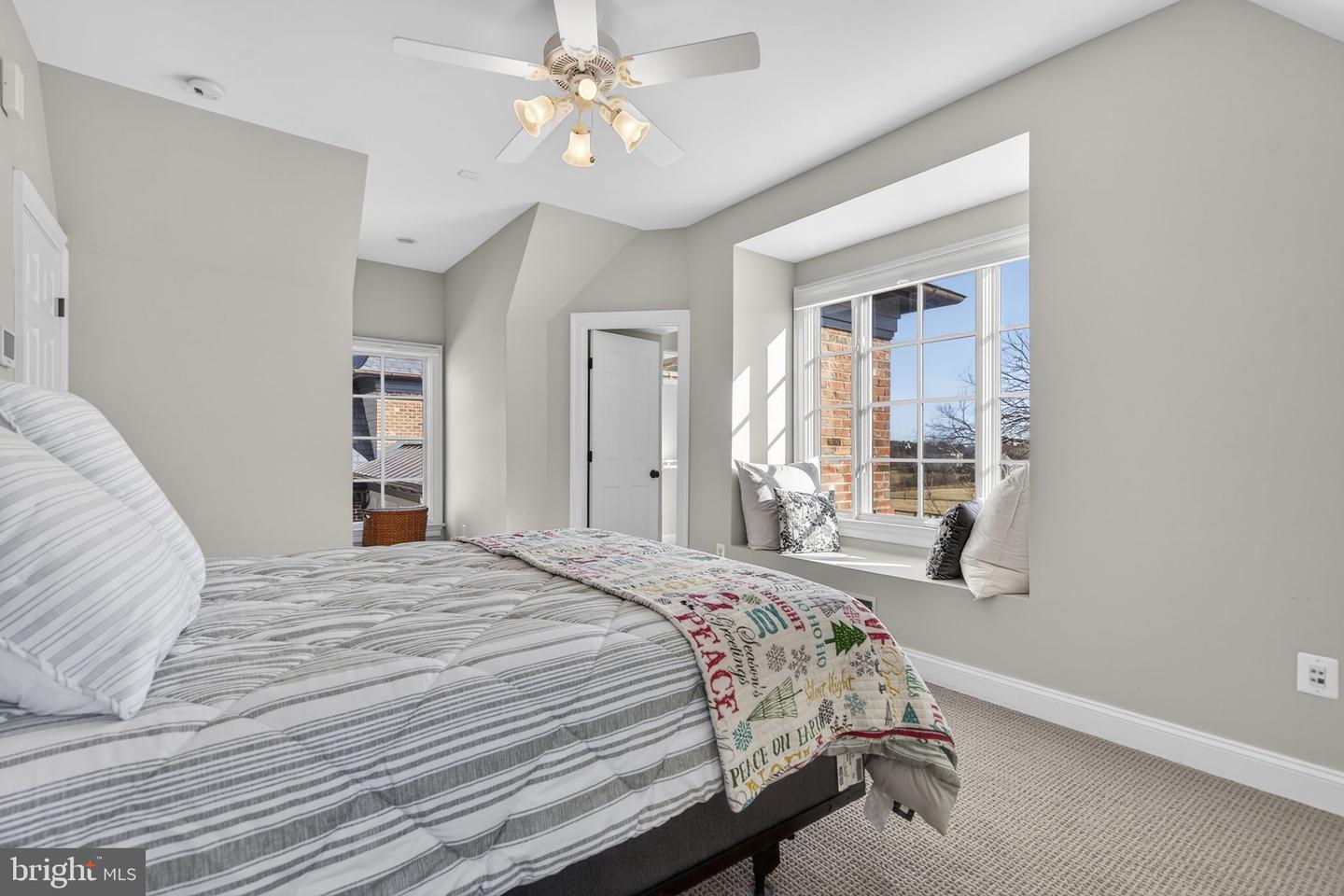 21051 ST LOUIS RD, MIDDLEBURG, Virginia 20117, 5 Bedrooms Bedrooms, ,5 BathroomsBathrooms,Residential,For Sale,21051 ST LOUIS RD,VALO2114338 MLS # VALO2114338