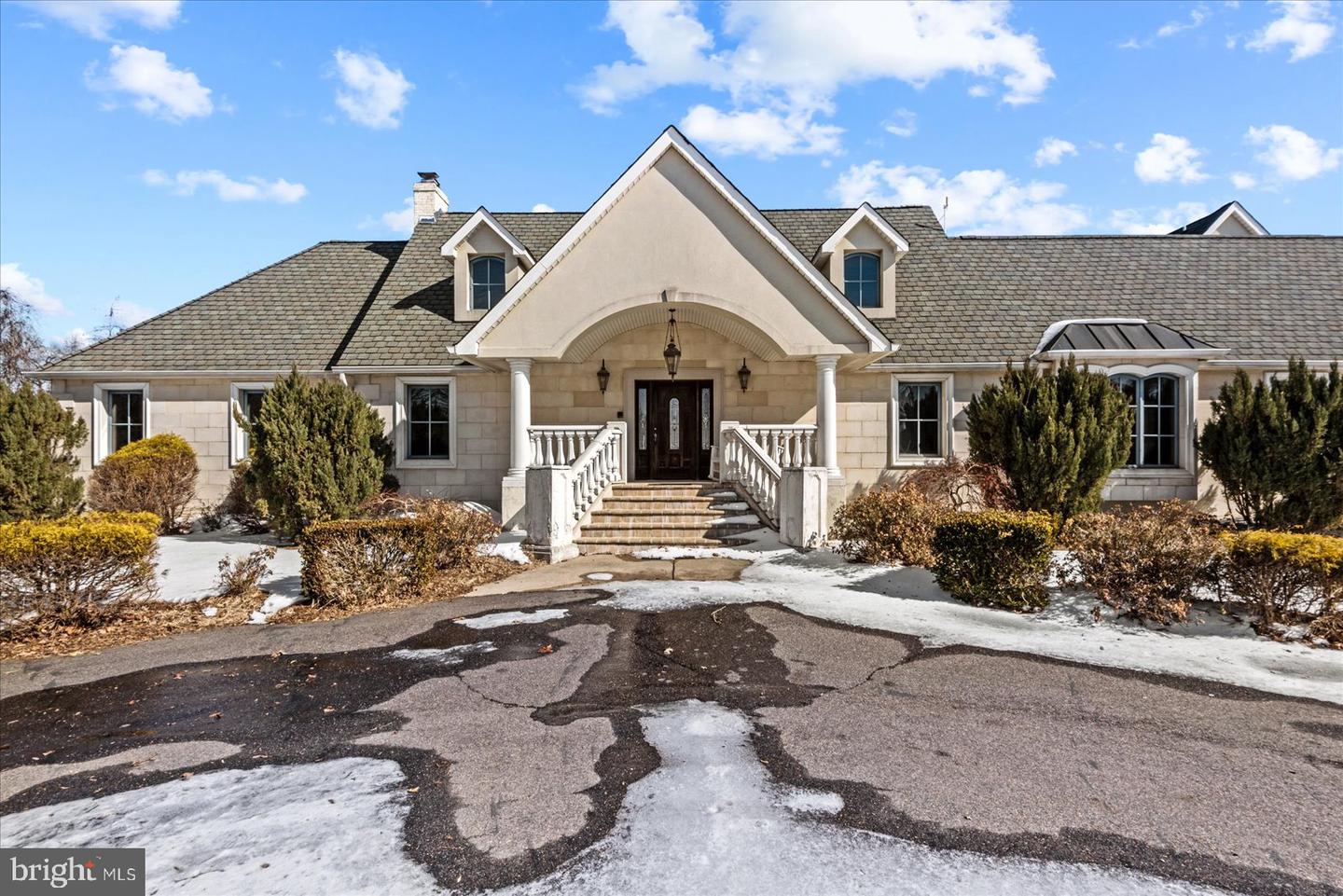 8071 WINDSOR DR, KING GEORGE, Virginia 22485, 5 Bedrooms Bedrooms, 16 Rooms Rooms,4 BathroomsBathrooms,Residential,For Sale,8071 WINDSOR DR,VAKG2007432 MLS # VAKG2007432